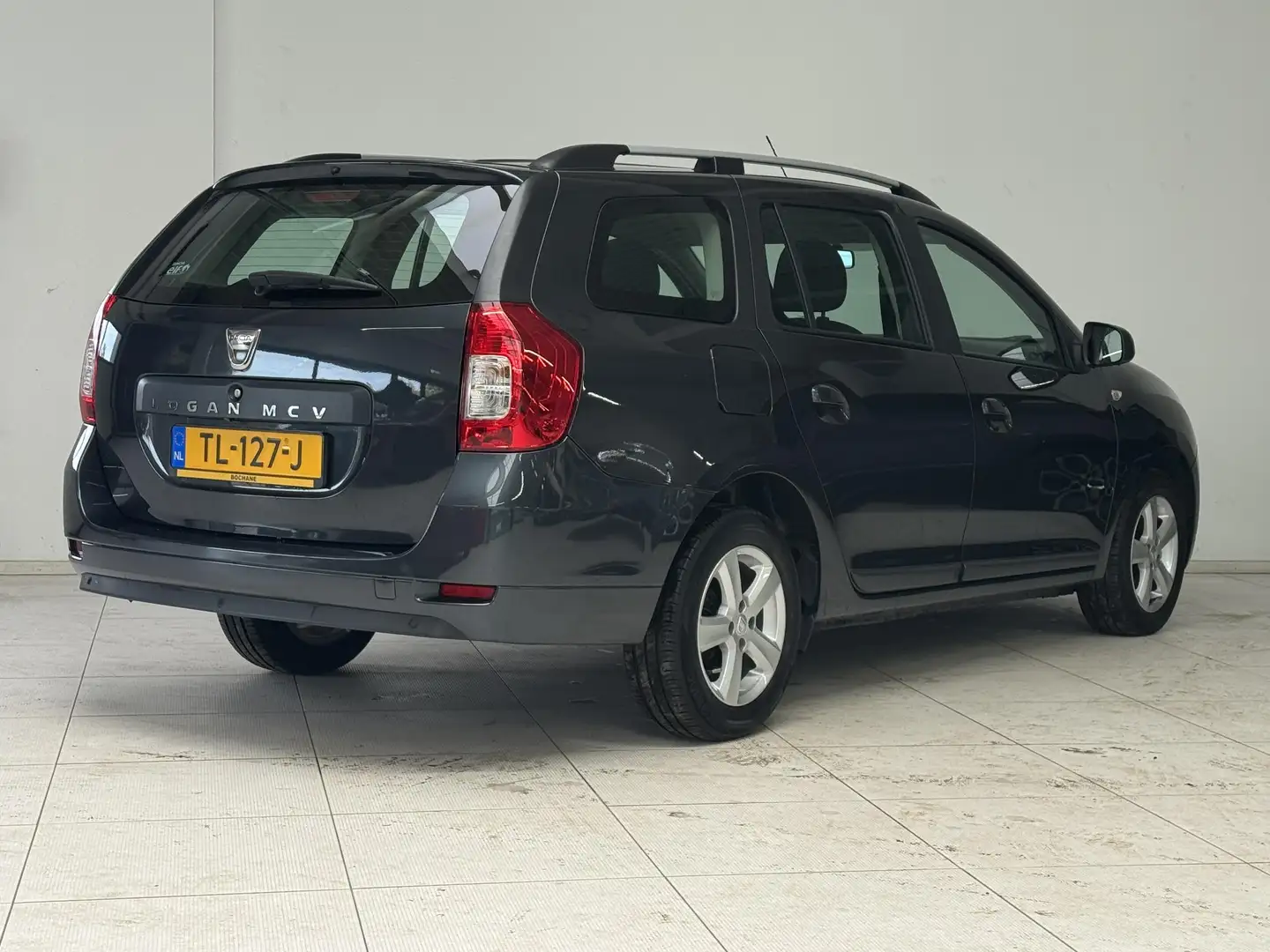 Dacia Logan MCV 0.9 TCe SL Royaal | Navigatie | Camera | Airco Grijs - 2