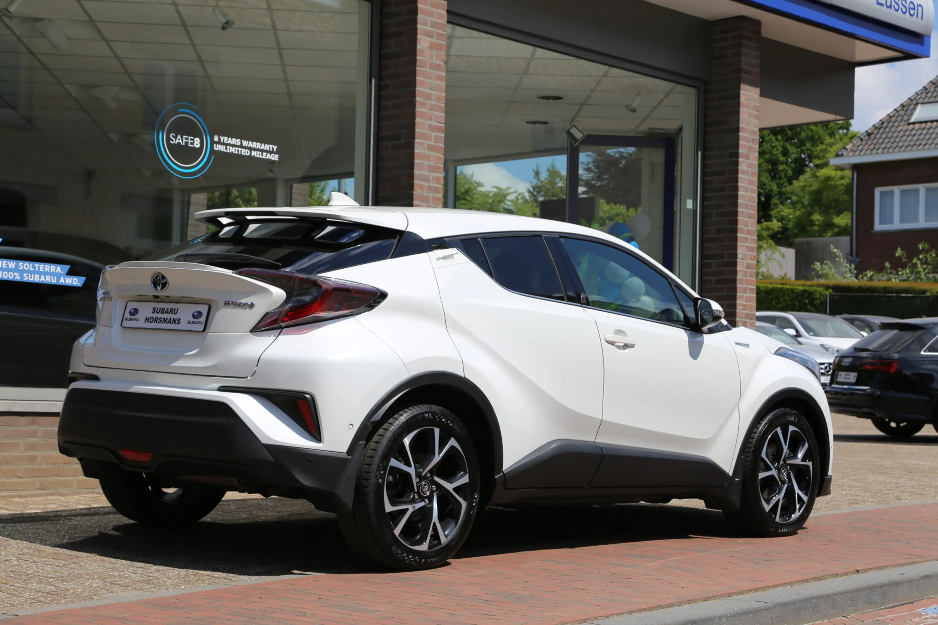 Toyota C-HR 1.8 Hybrid Dynamic Team Navi Camera ACC — photo 4