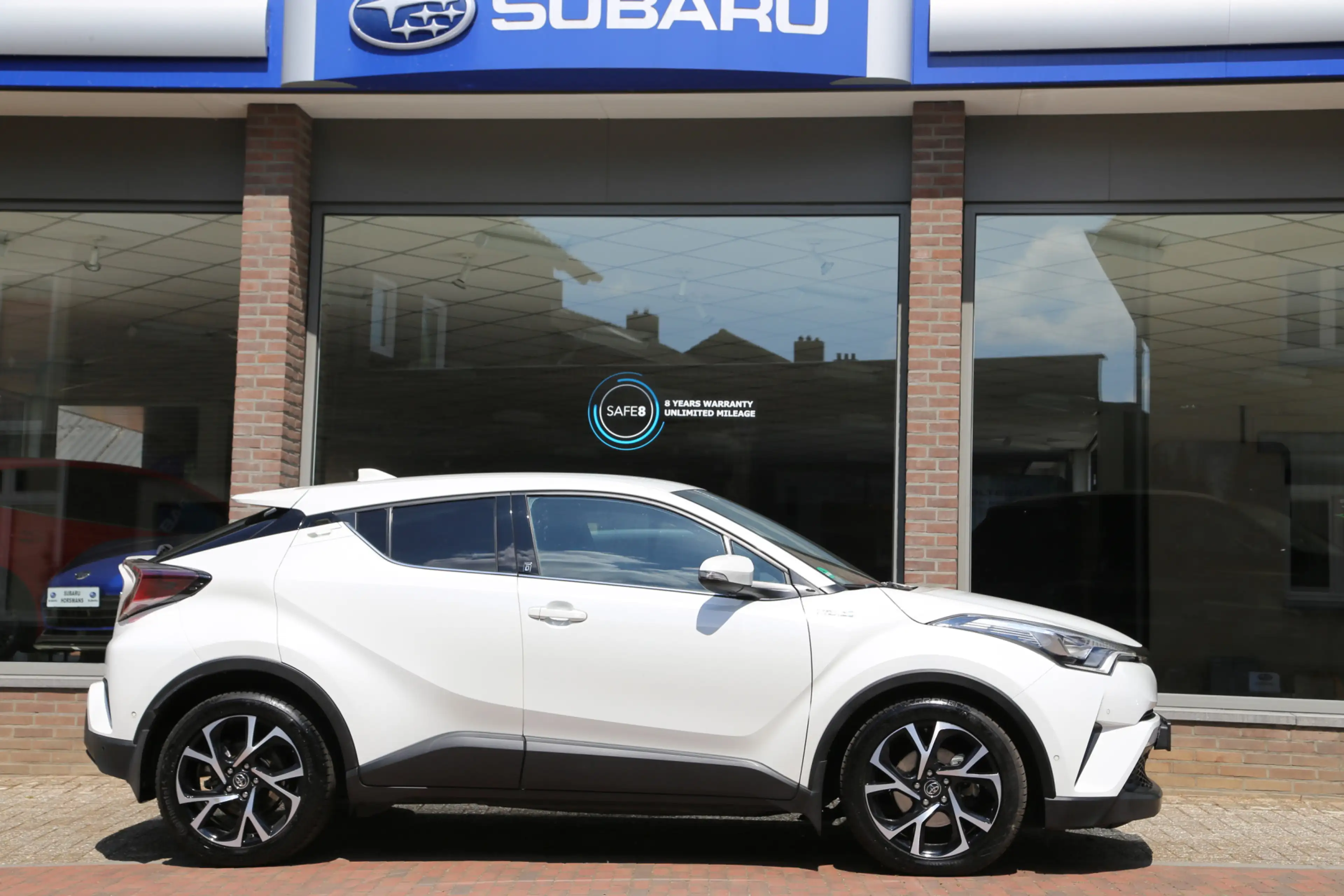 Toyota C-HR 1.8 Hybrid Dynamic Team Navi Camera ACC — photo 3