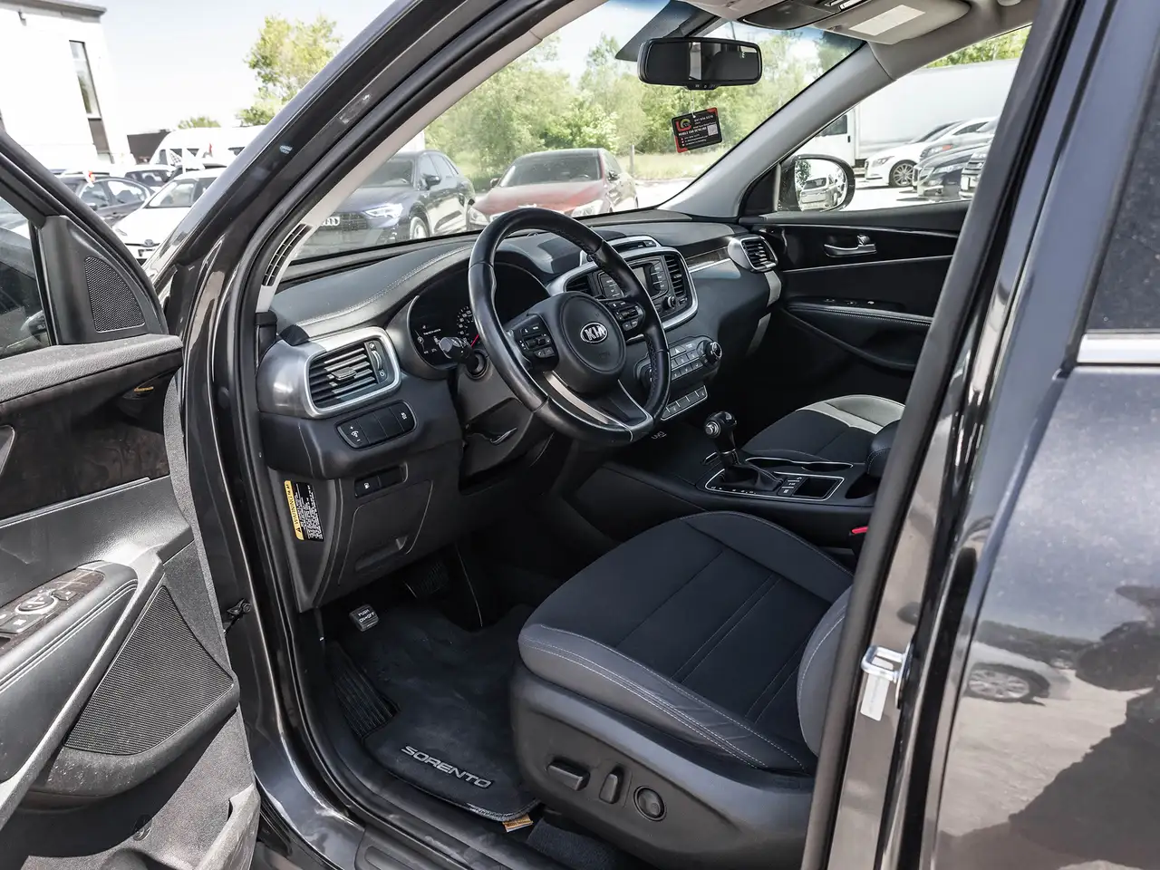 Kia Sorento снимка Kia Sorento