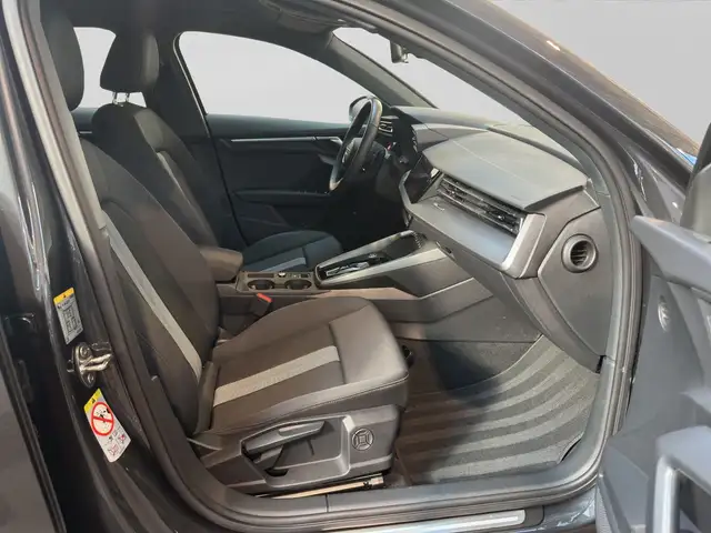 Audi A3 view 4