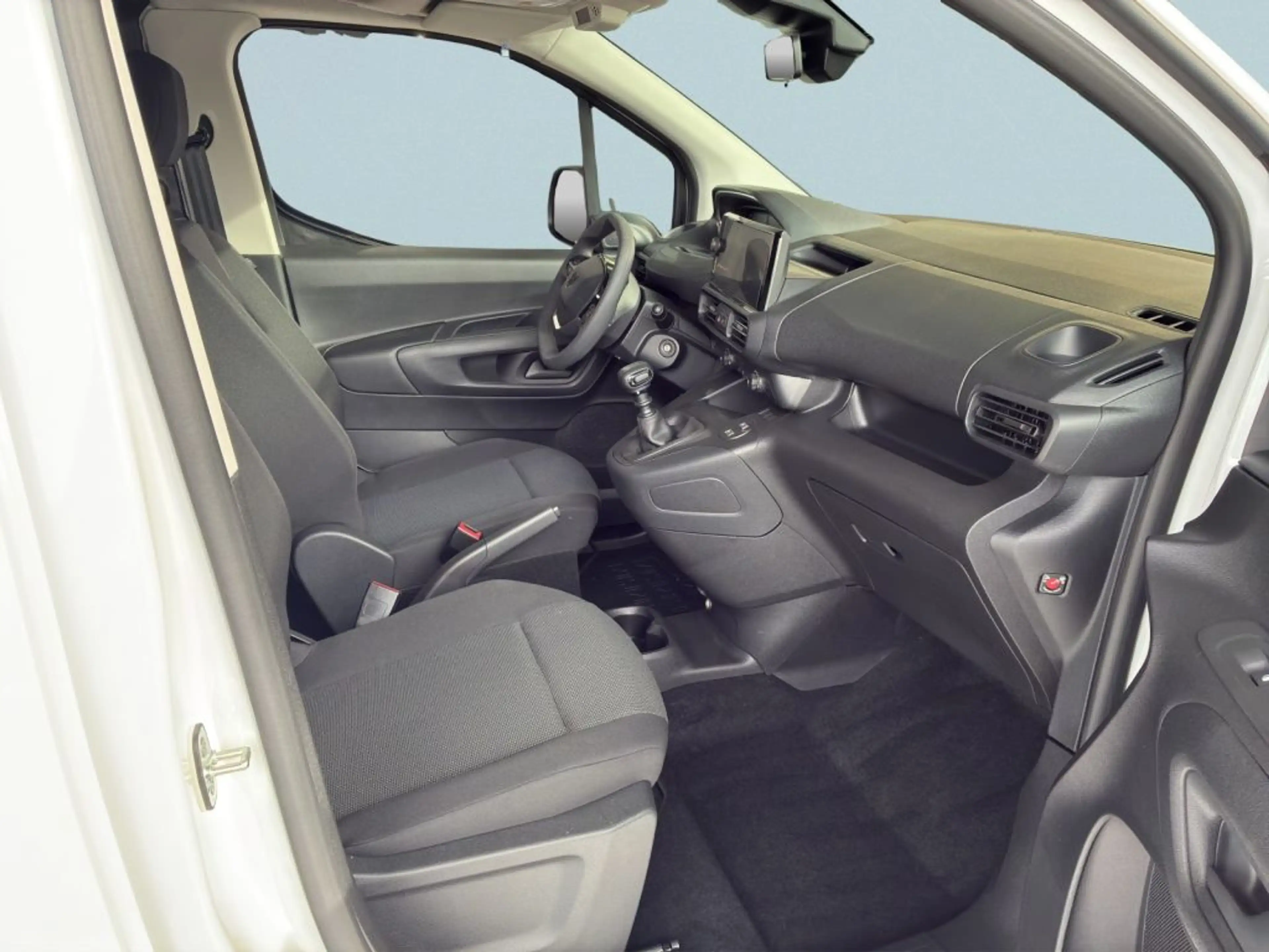 Peugeot Partner Kastenwagen BlueHDi 100 L1 — photo 8