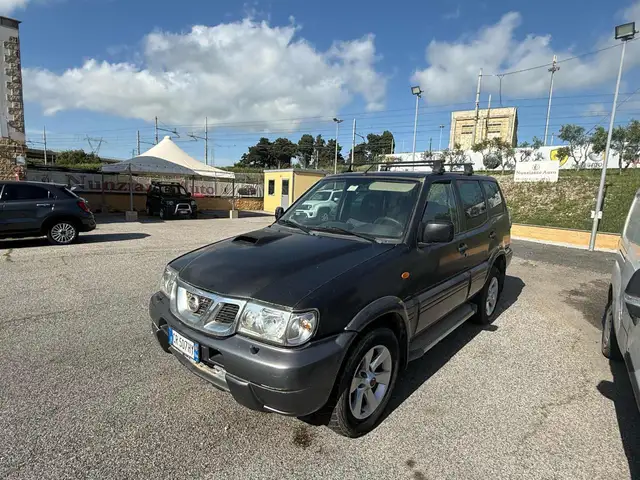 Nissan Terrano 3.0 DiT 5p. Wagon Comm. Sport