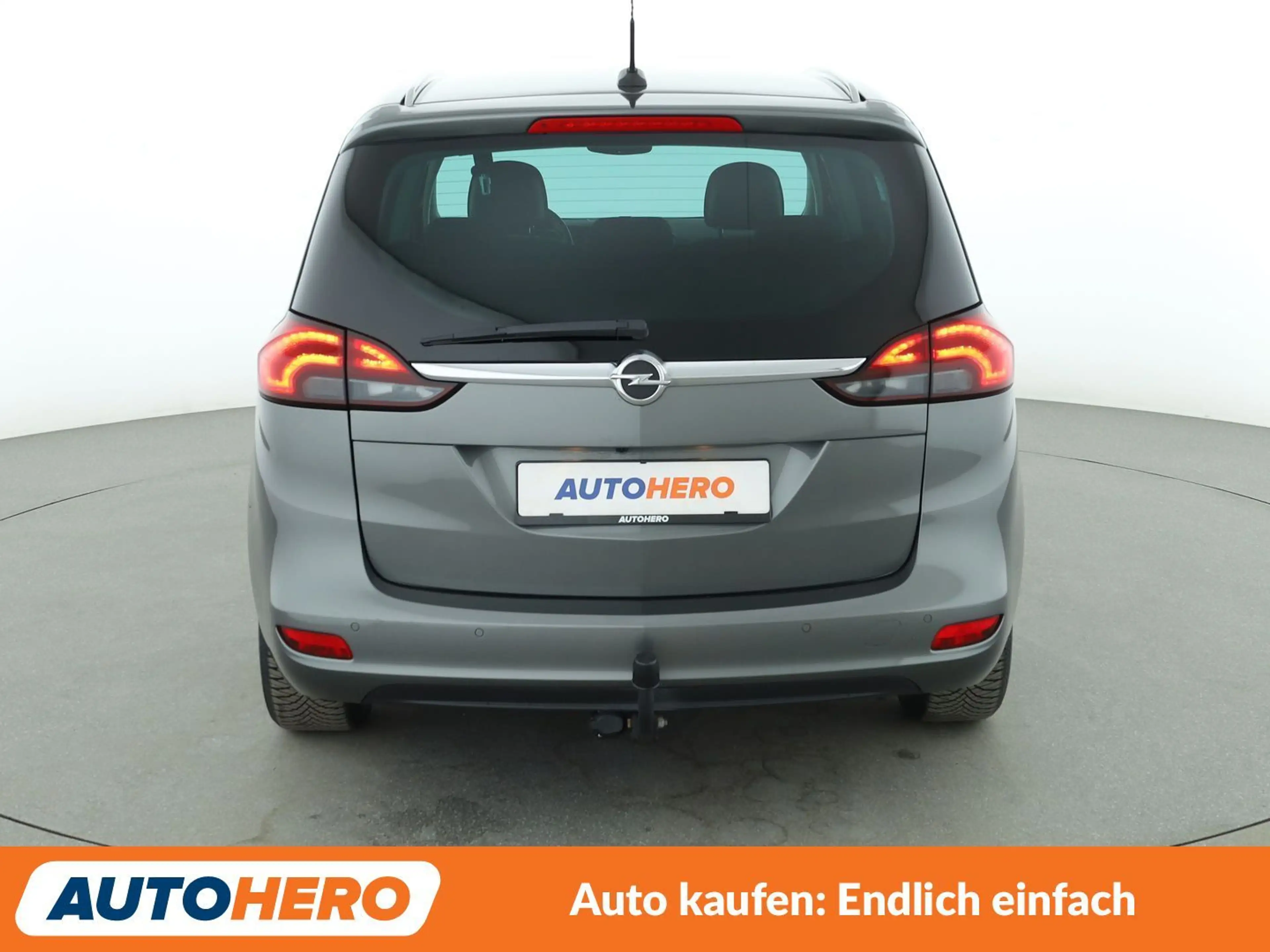 Opel Zafira Tourer 1.6 SIDI Turbo Innovation Start/Stop*7-SITZER* — photo 5