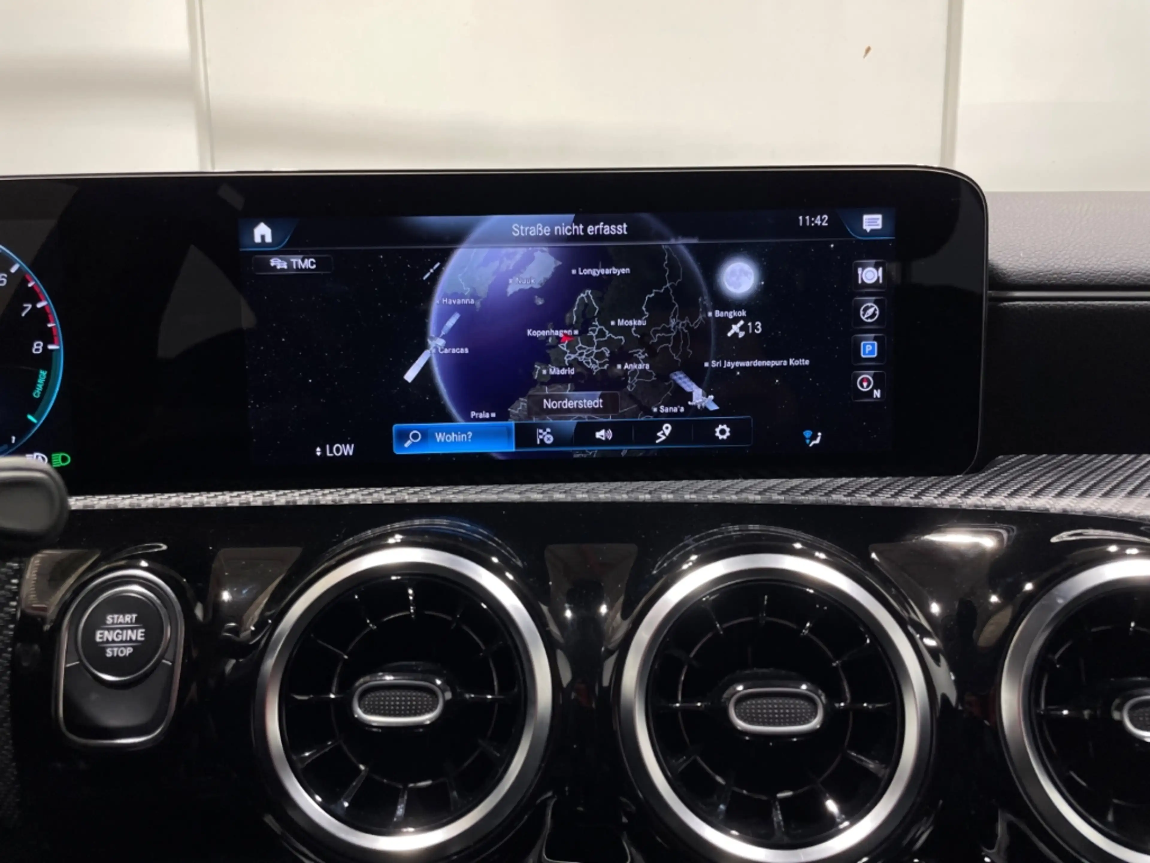 Mercedes-Benz A 250 e Automatik EU6d Leder Klima Navi LED ACC — photo 10