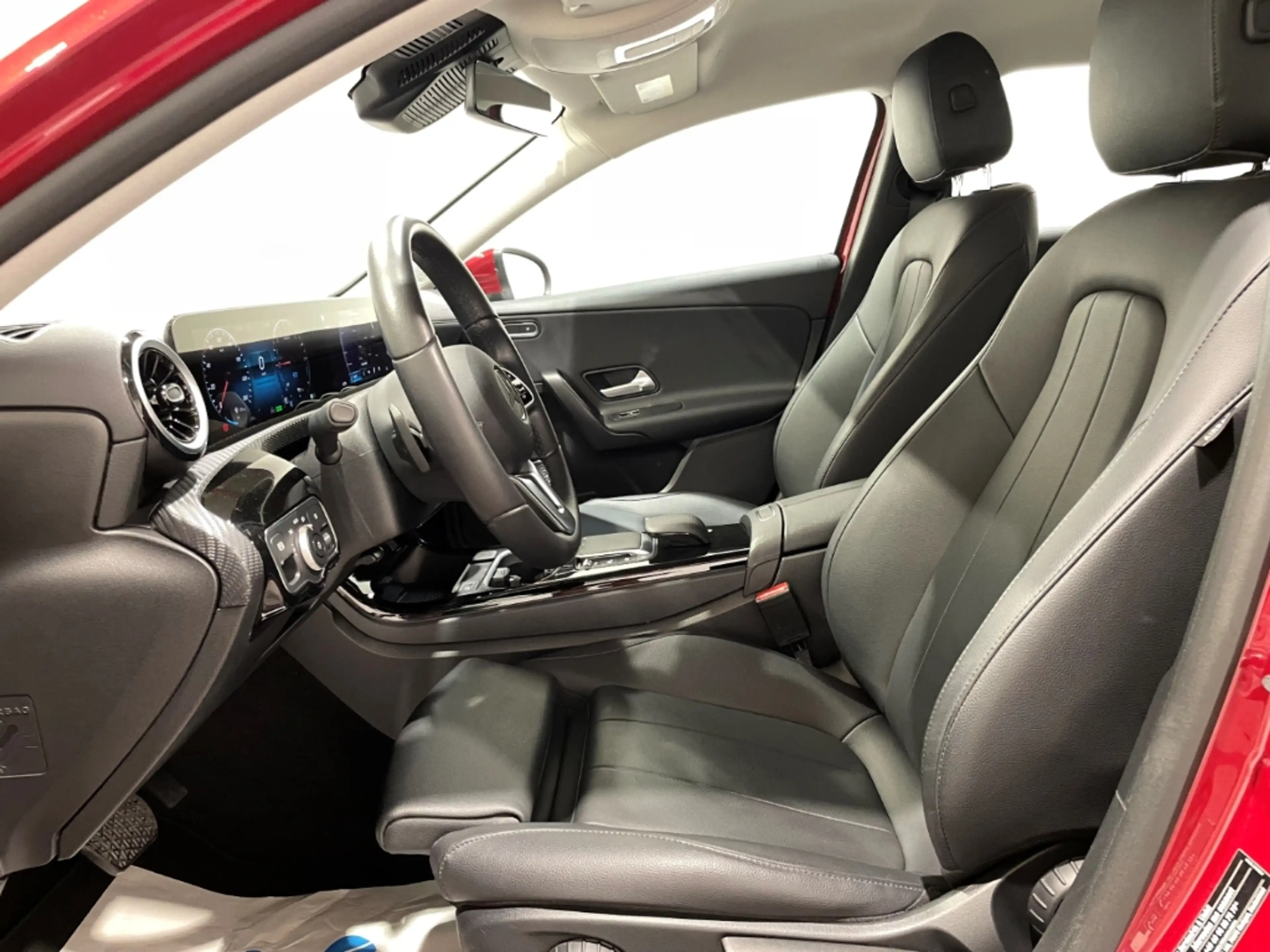Mercedes-Benz A 250 e Automatik EU6d Leder Klima Navi LED ACC — photo 5