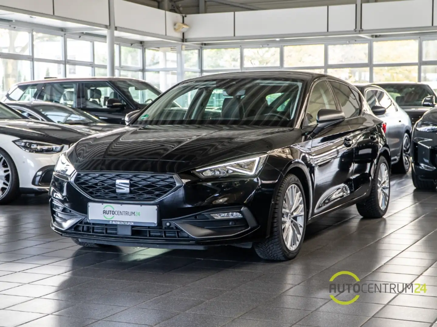 SEAT Leon FR Kamera Park Finanzierung Schwarz - 2