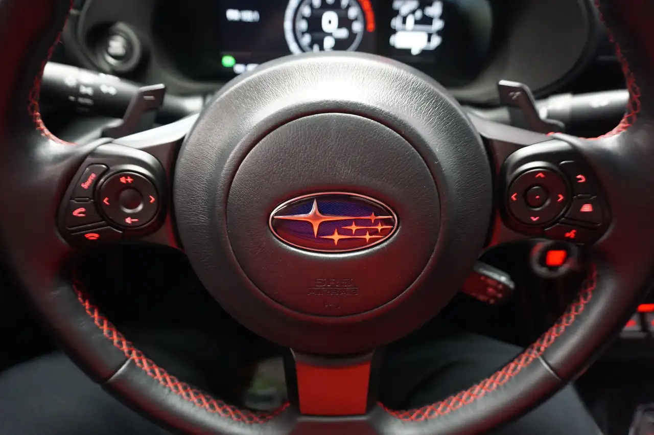 Subaru BRZ снимка Subaru BRZ