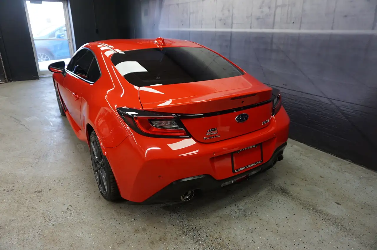 Subaru BRZ снимка Subaru BRZ