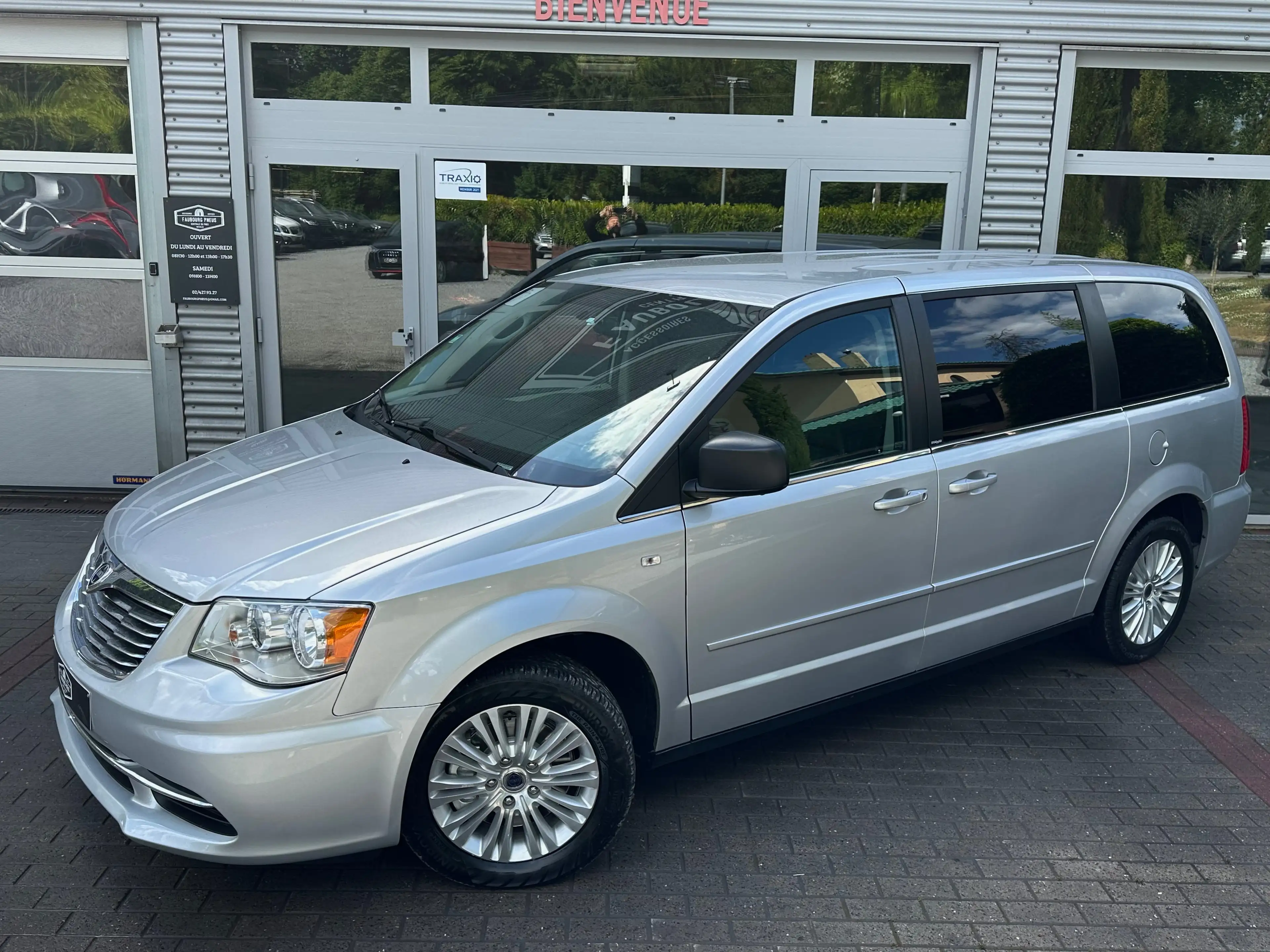 Lancia Voyager *TVA-21%-VAT*1-PROPRIETAIRE/1-OWNER*FULL-OPTION* — photo 3