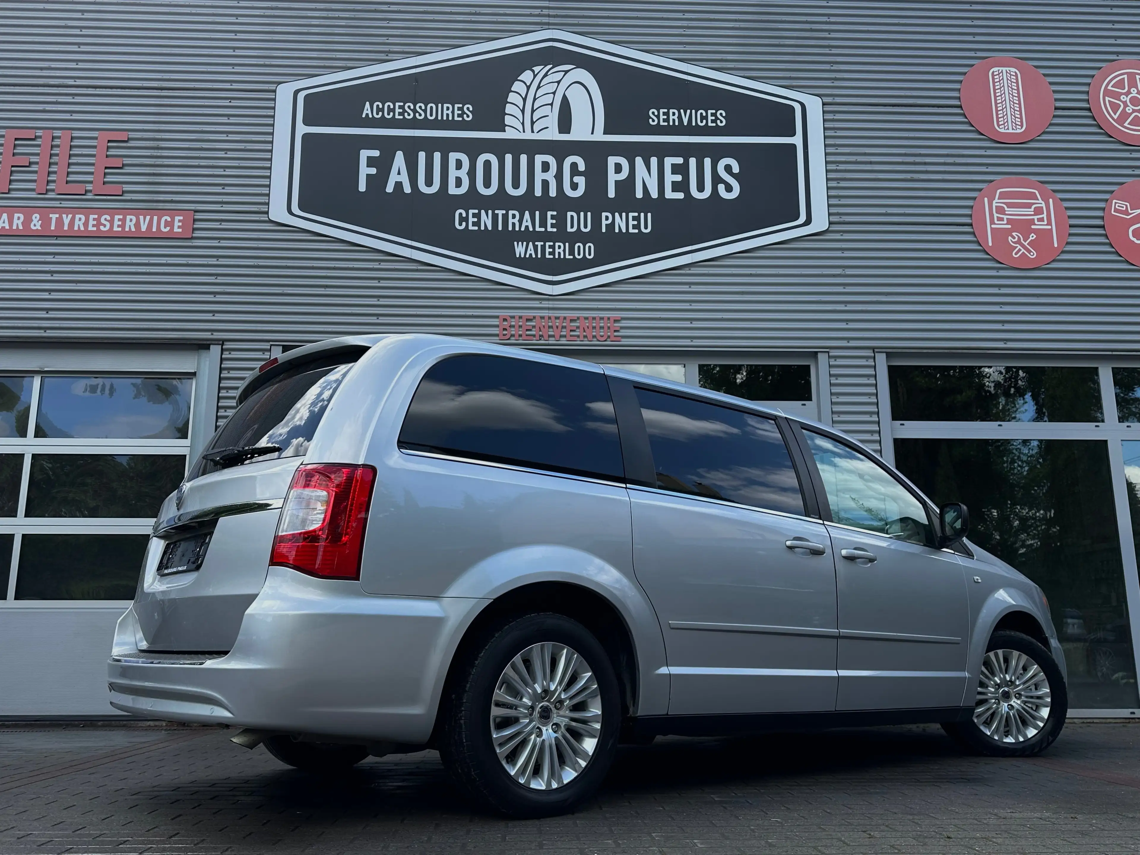 Lancia Voyager *TVA-21%-VAT*1-PROPRIETAIRE/1-OWNER*FULL-OPTION* — photo 4