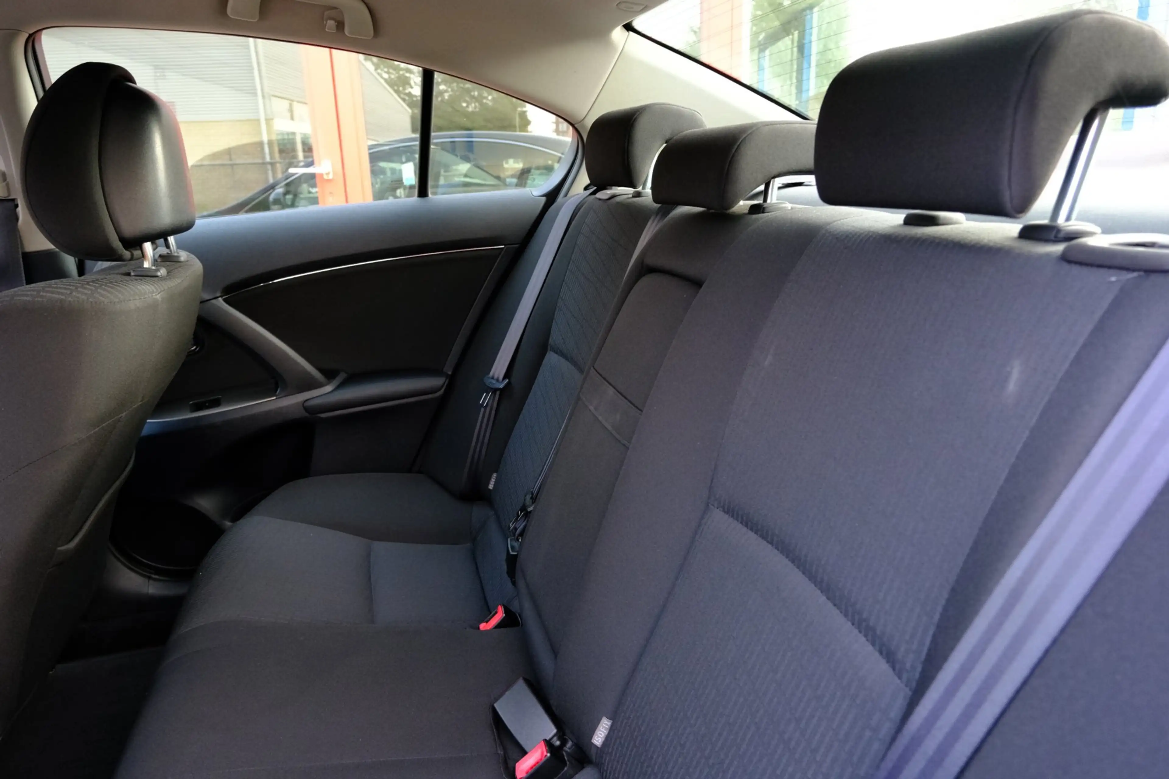 Toyota Avensis 1.6 VVTi Dynamic *97.915km!* Navi|Clima|LMV — photo 21