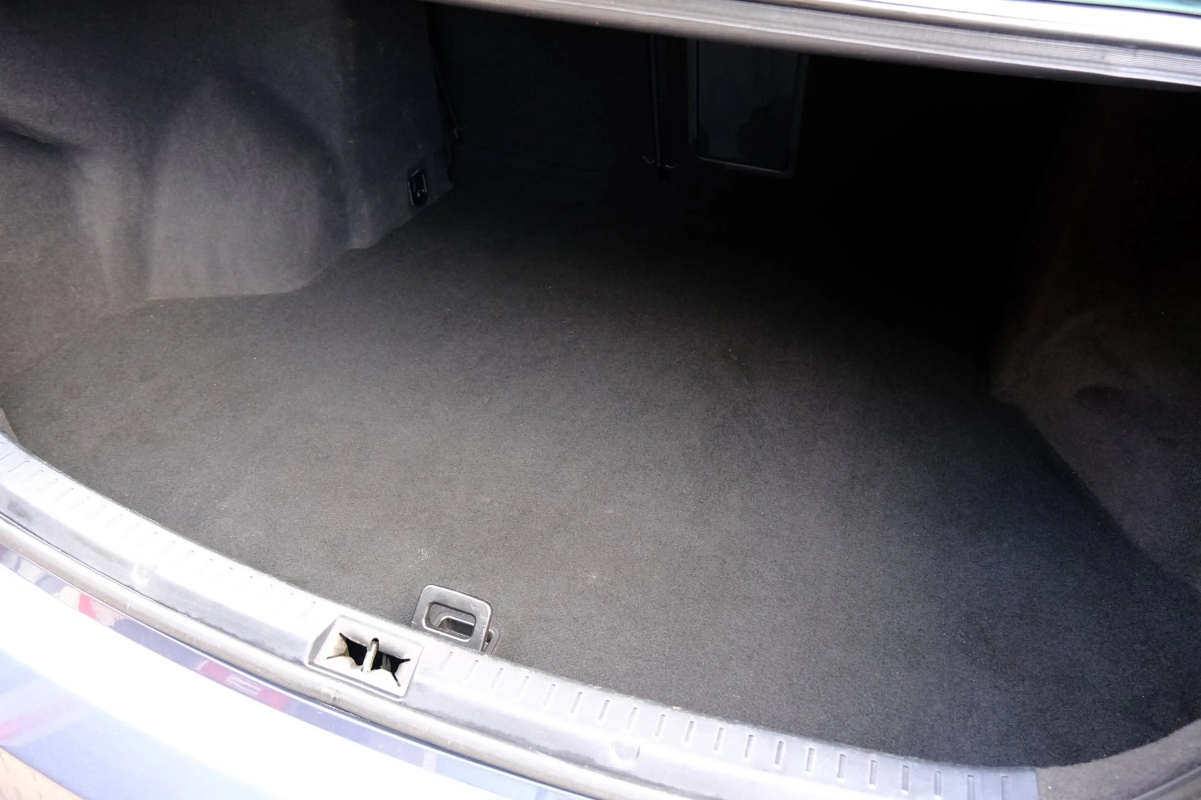 Toyota Avensis 1.6 VVTi Dynamic *97.915km!* Navi|Clima|LMV — photo 10