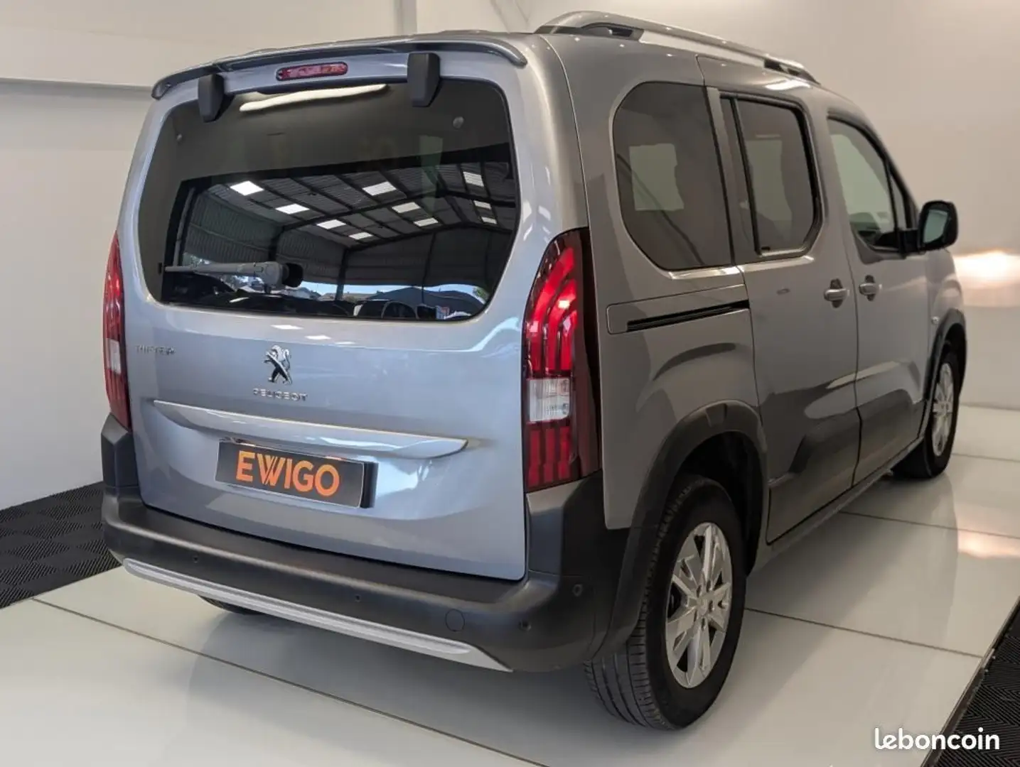 Peugeot Rifter COMBI 1.5 BLUEHDI 130 L1 ALLURE PACK START-STOP Gris - 2