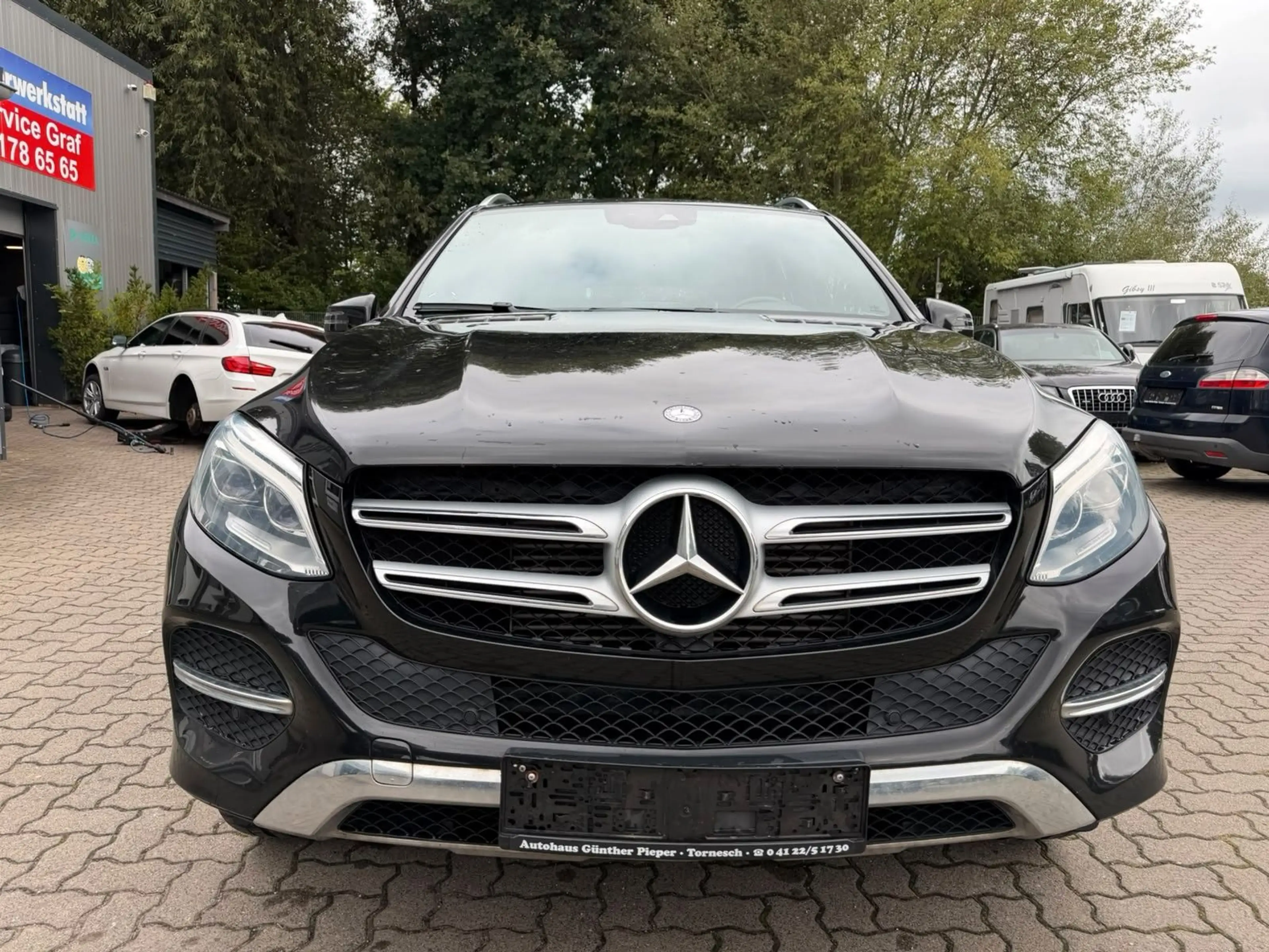Mercedes-Benz GLE 350 d 4Matic T-LEDER°SZHG°AHK°LED°TEMPOM°MFLR — photo 2