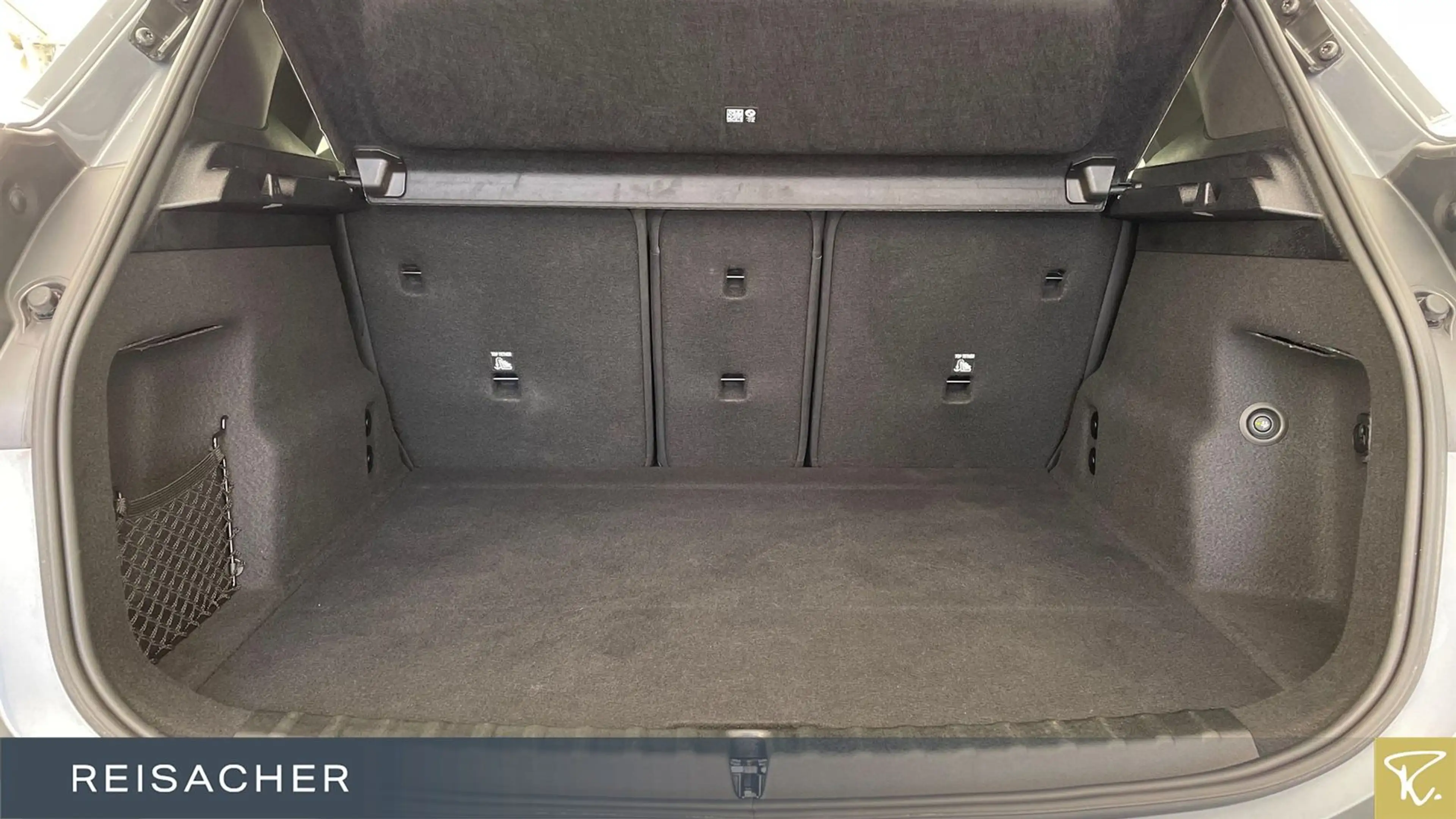 BMW 220 220i A Active Tourer M-Sport,Pano,AHK,DA+,PAProf — photo 10