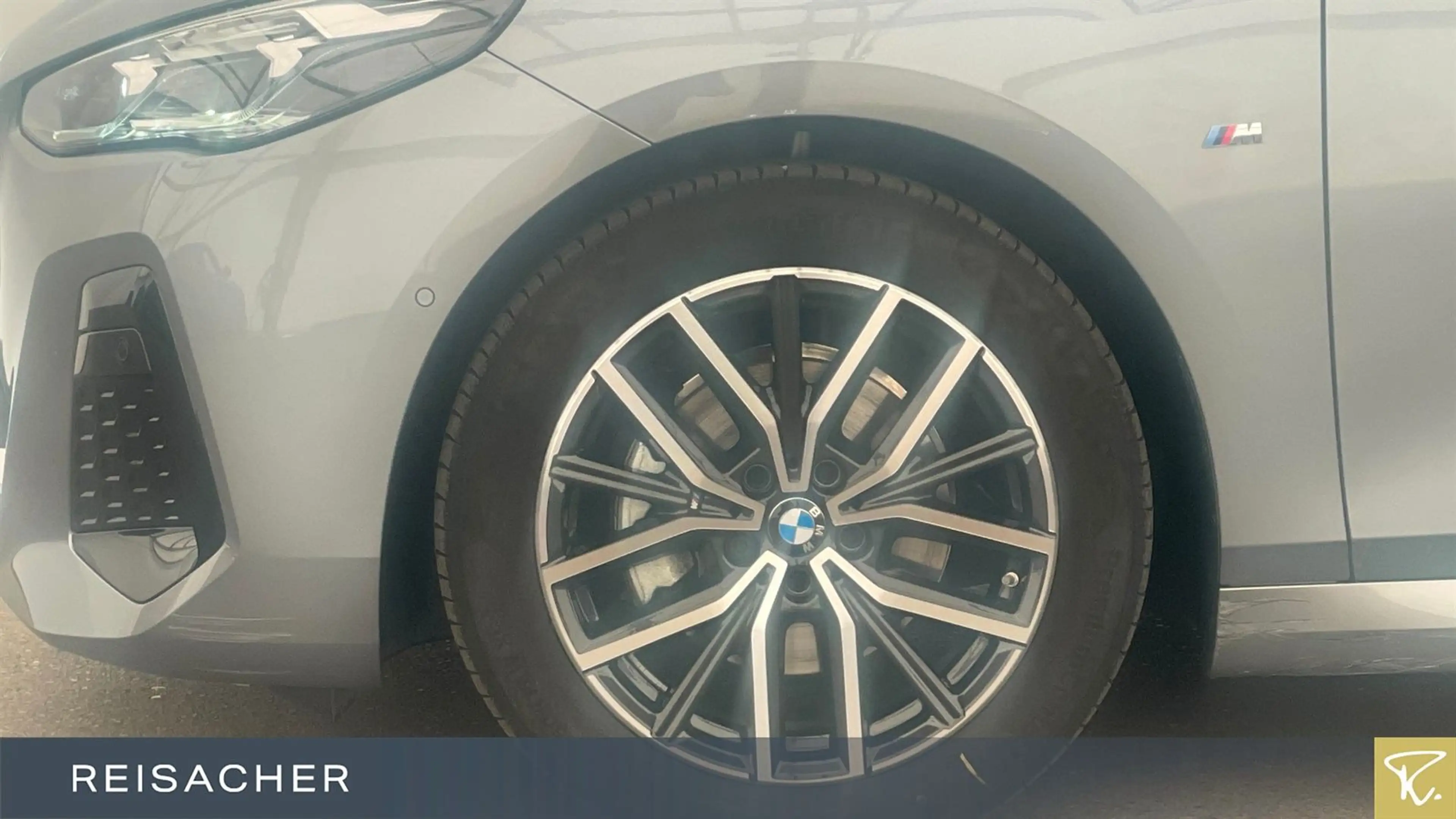 BMW 220 220i A Active Tourer M-Sport,Pano,AHK,DA+,PAProf — photo 3