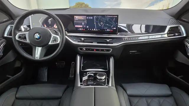 BMW X6 view 7