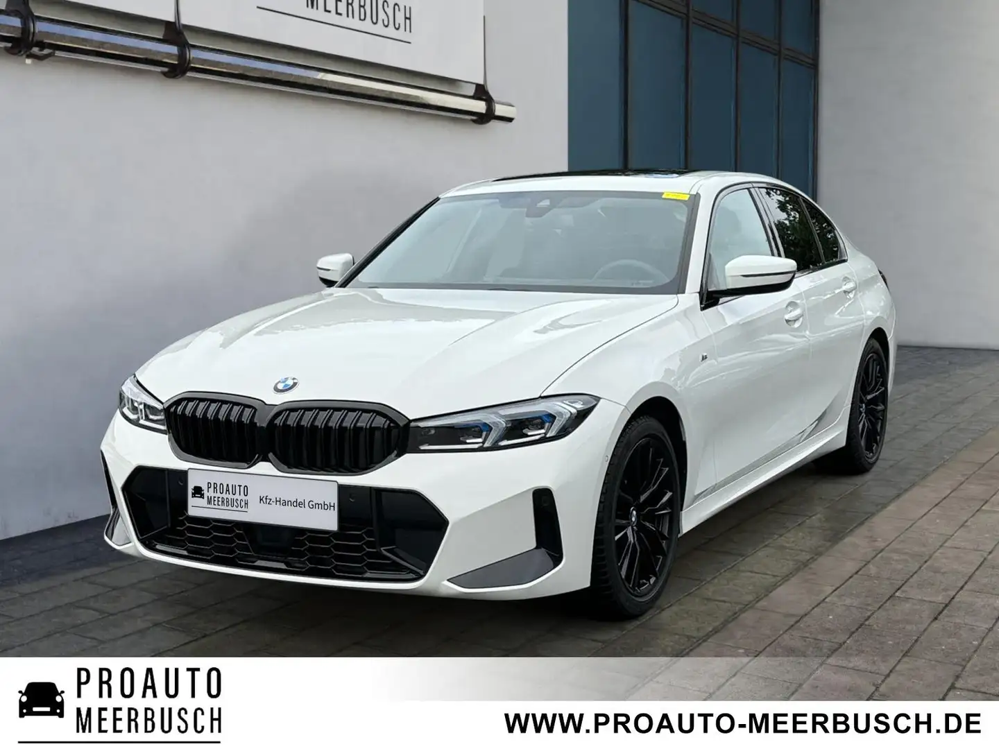BMW 320 i M Sport MMRY/18ZOLL/HEADUP/GLASDACH/HIFI/RFK Biały - 1