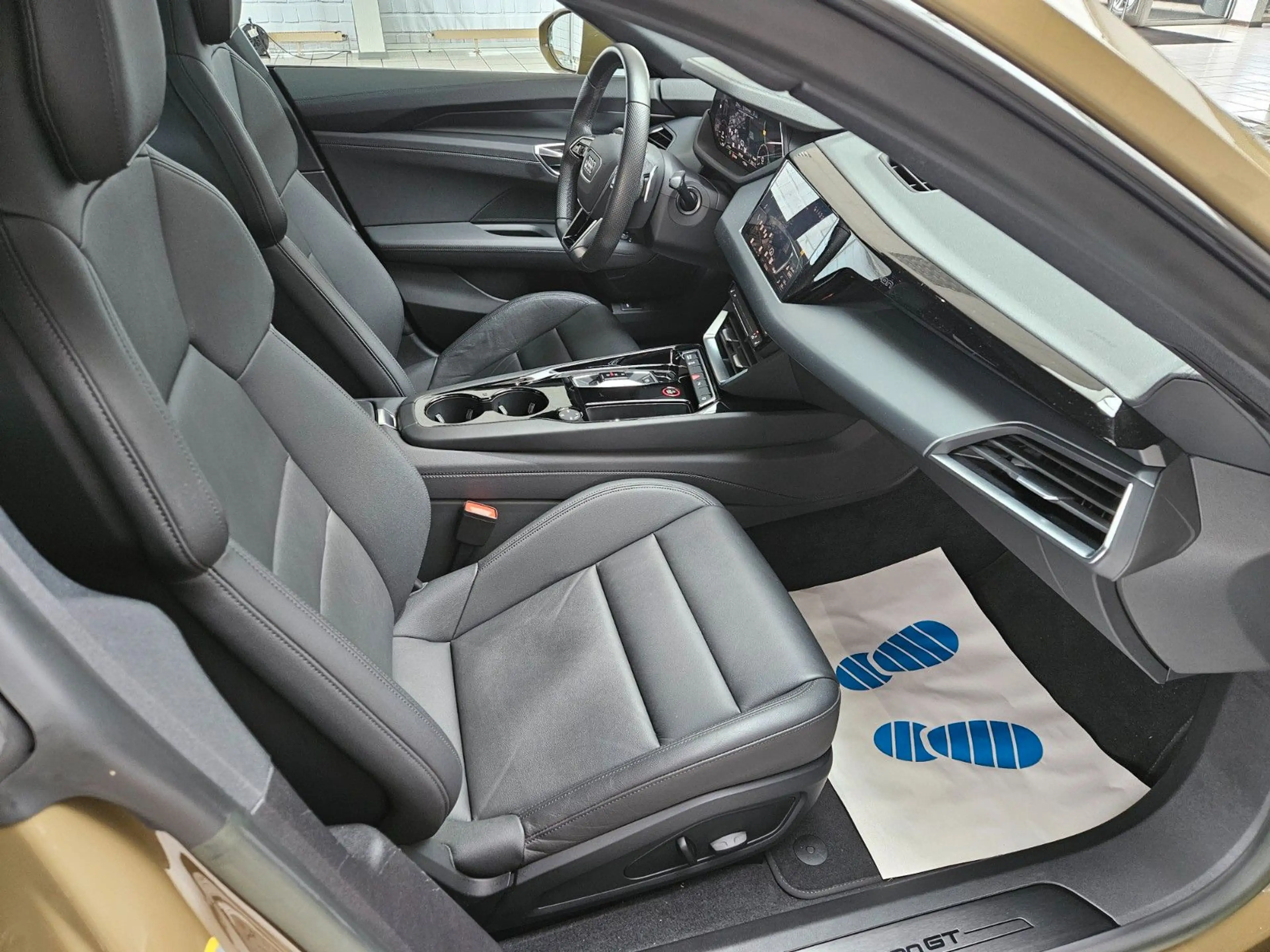 Audi e-tron GT E-Tron GT Quattro NAV/Panorama/Matrix/ Garantie — photo 10