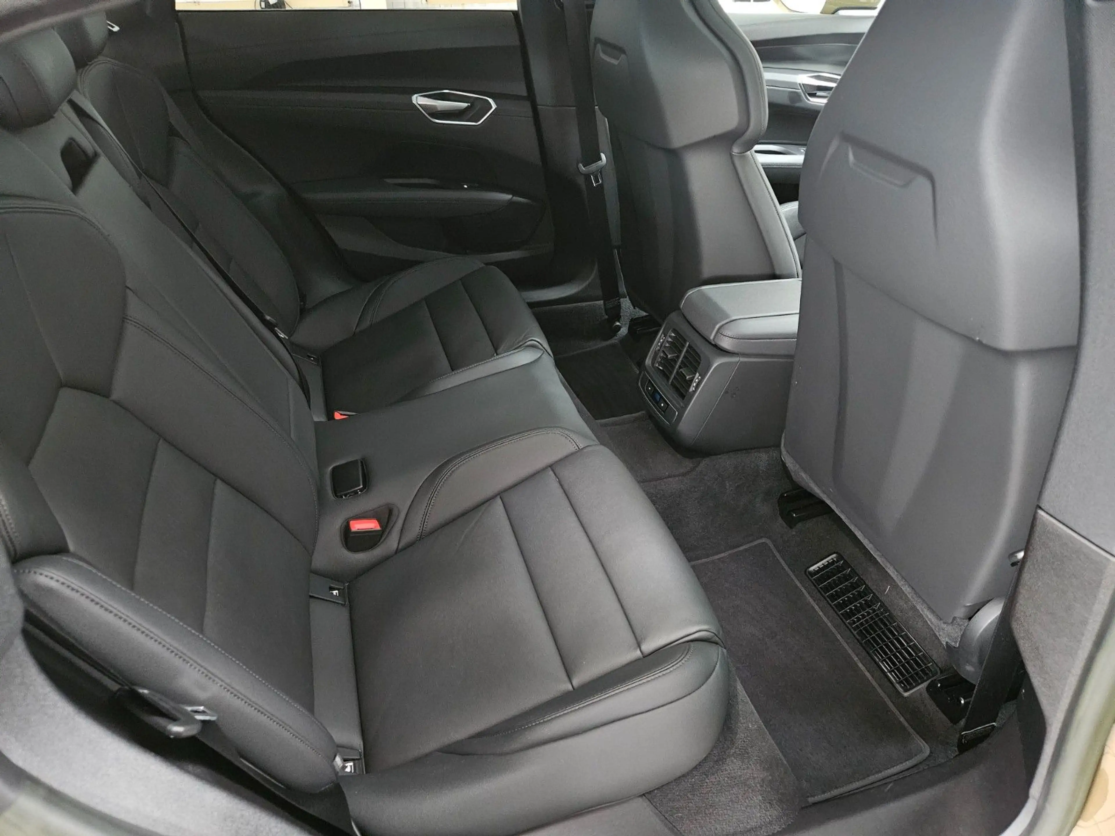 Audi e-tron GT E-Tron GT Quattro NAV/Panorama/Matrix/ Garantie — photo 12