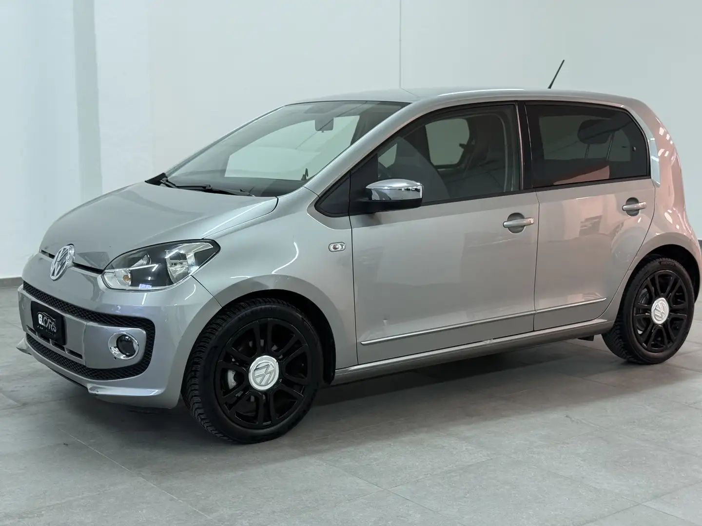 Volkswagen up! 5p 1.0 High 75cv - 2