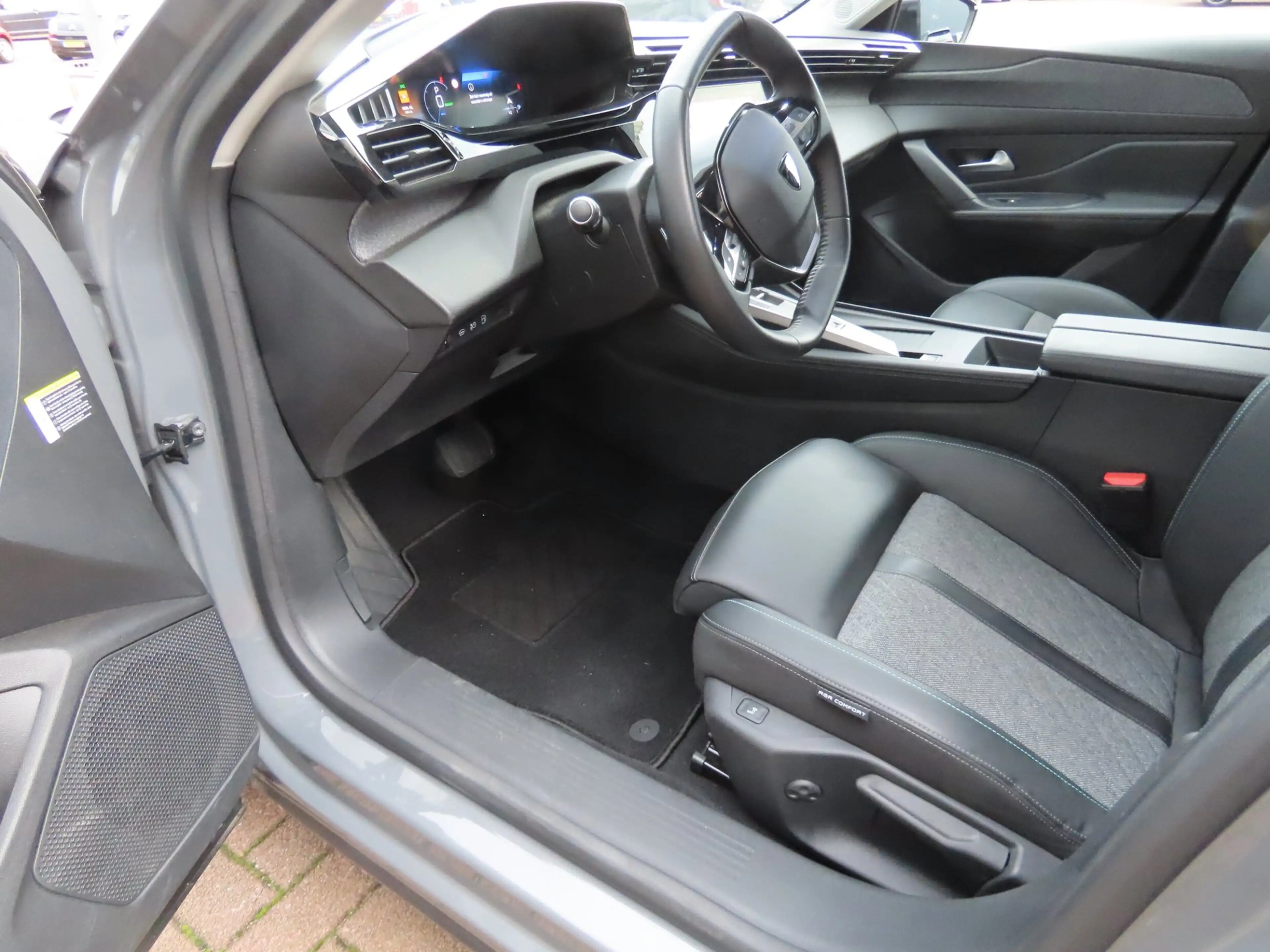 Peugeot 408 1.6 HYbrid 180 PK Allure Camera 360 Adap Cruise Wi — photo 7