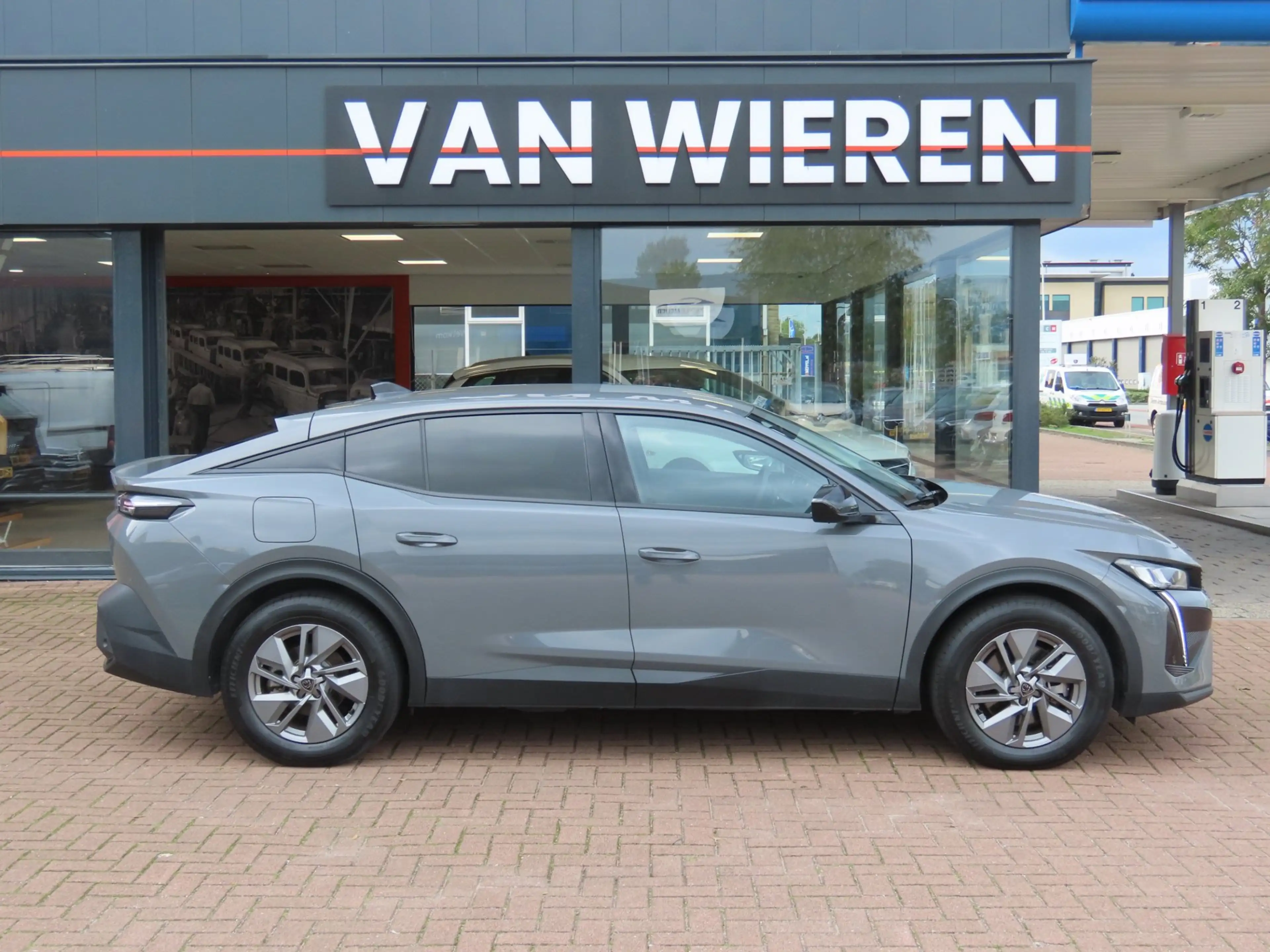 Peugeot 408 1.6 HYbrid 180 PK Allure Camera 360 Adap Cruise Wi — photo 2