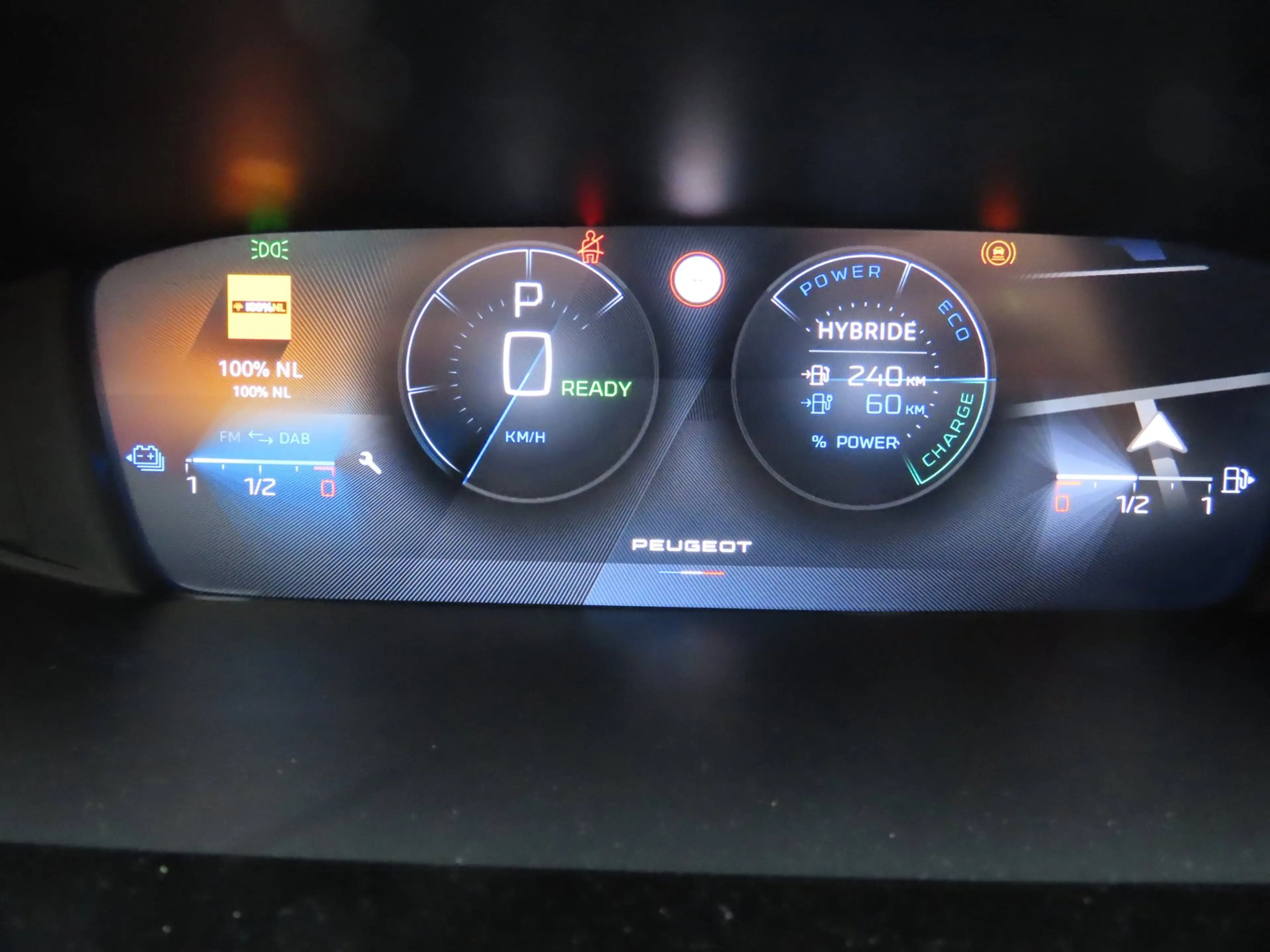 Peugeot 408 1.6 HYbrid 180 PK Allure Camera 360 Adap Cruise Wi — photo 11