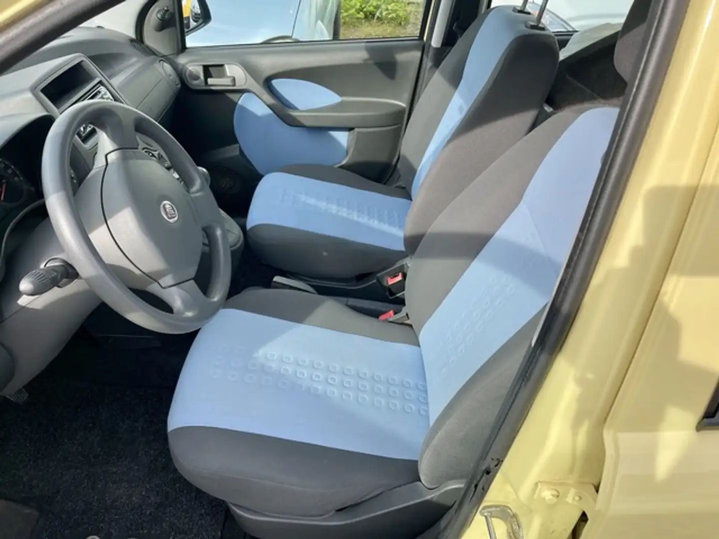 Fiat Panda 25 KMH KM H*Klima*1.Hd*68.000KM*Lieferg* Jaune - 2