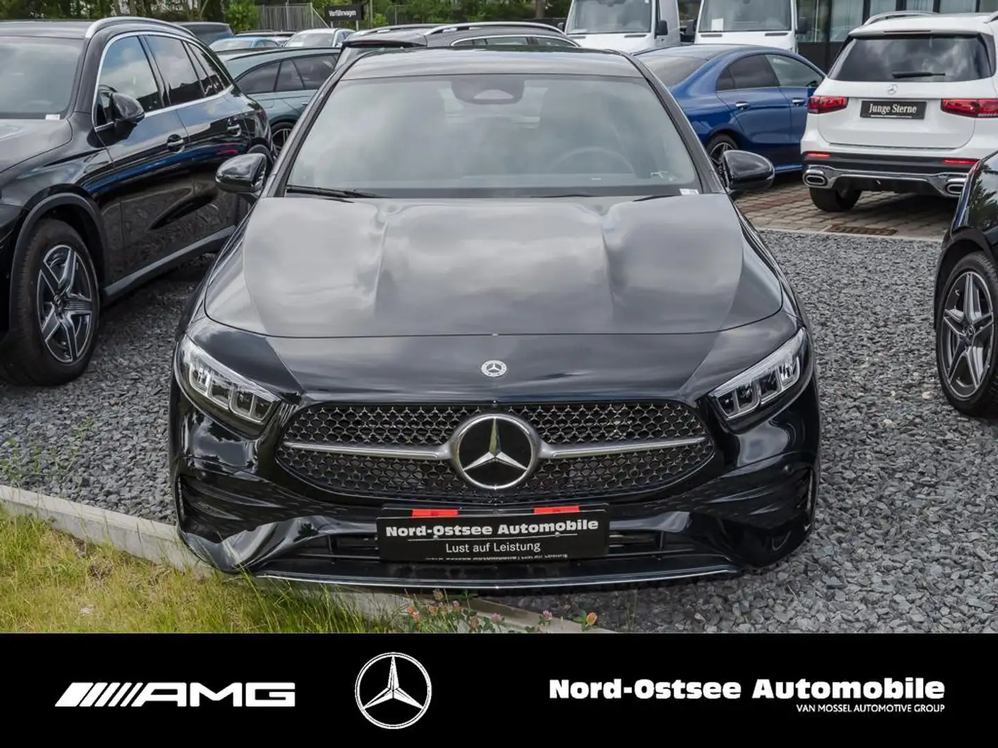 Mercedes-Benz A 200 AMG ADVANCED DISTRONIC LED KAMERA SITZHZG Noir - 2