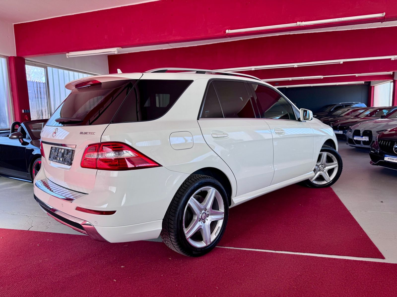 Mercedes-Benz ML 350 CDI AMG Paket Pano Airmatic ILS Comand 20 — photo 7