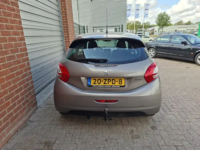 Peugeot 208 view 26
