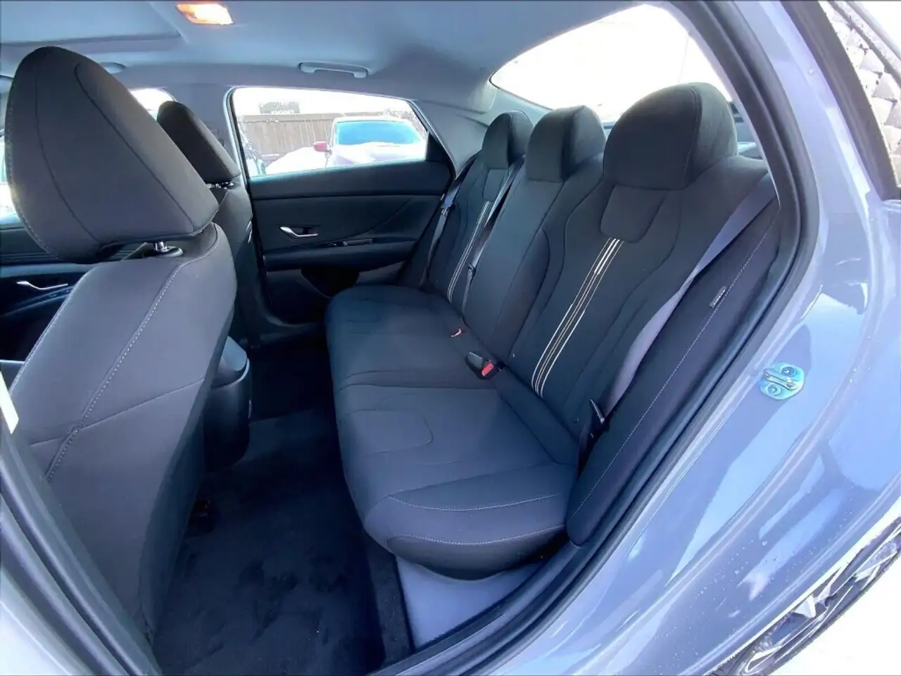 Hyundai ELANTRA снимка Hyundai ELANTRA