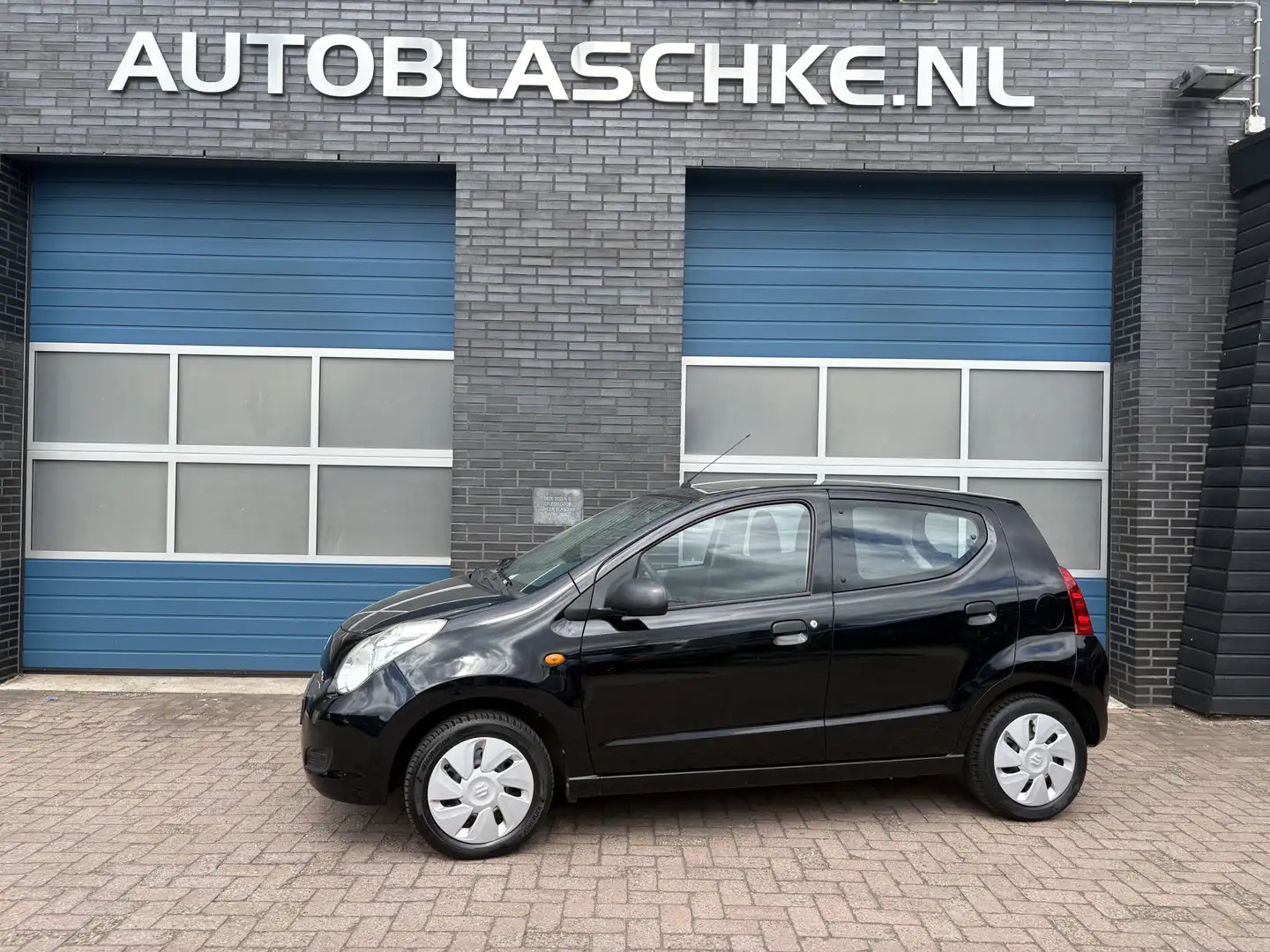 Suzuki Alto 1.0 Comfort Plus, airco, 5drs, beurt gehad. Чорний - 1