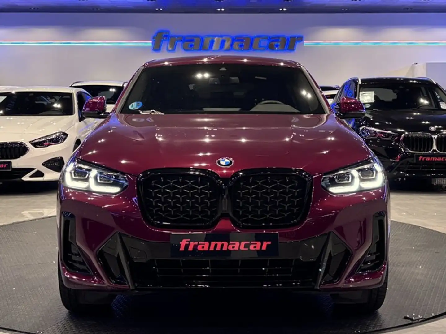 BMW X4 xDrive 20dA xLine Rood - 2