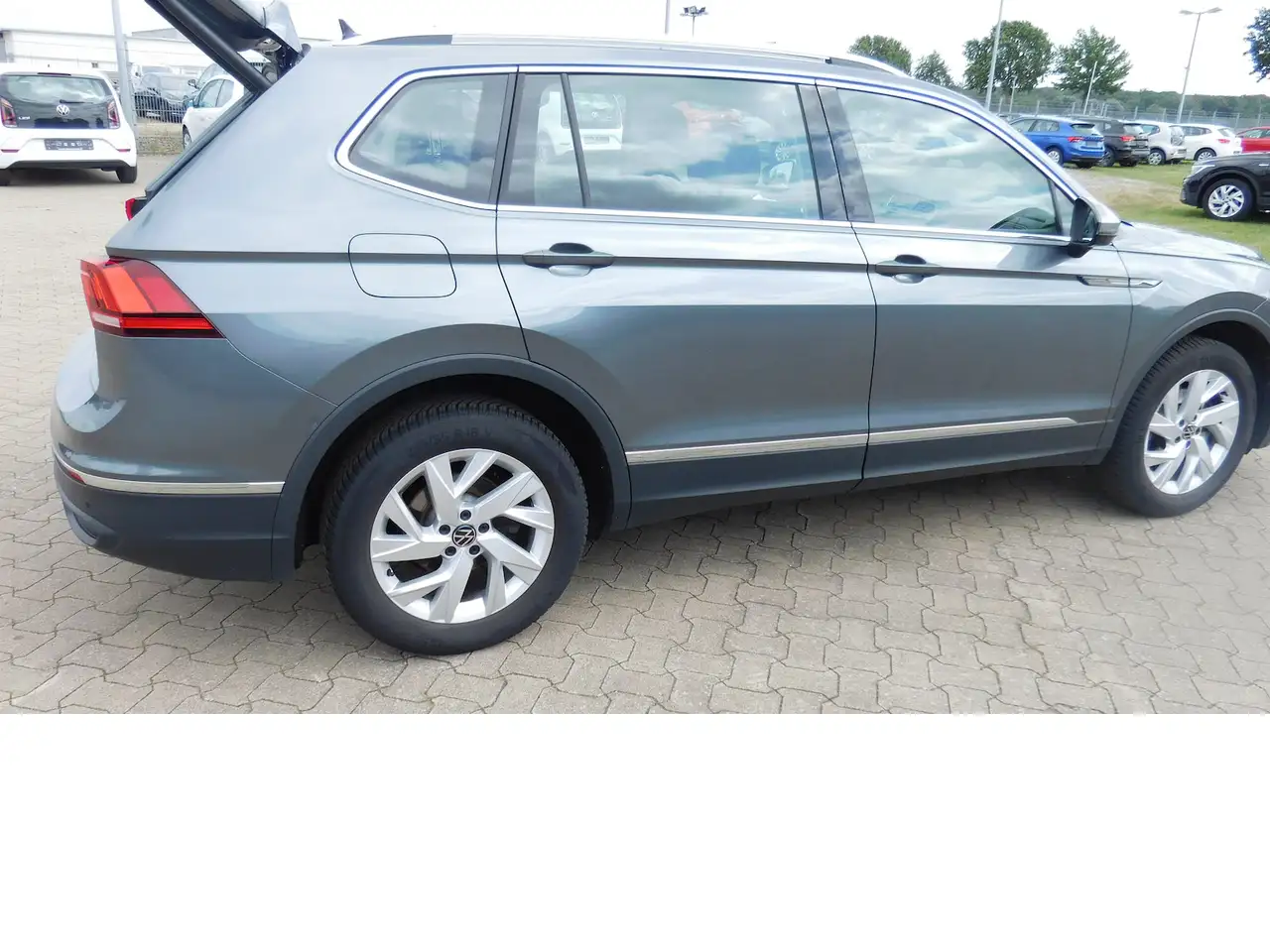 Volkswagen Tiguan Allspace 1.5 TSI Life 7 Sitze Navi DSG, миниатюра 22