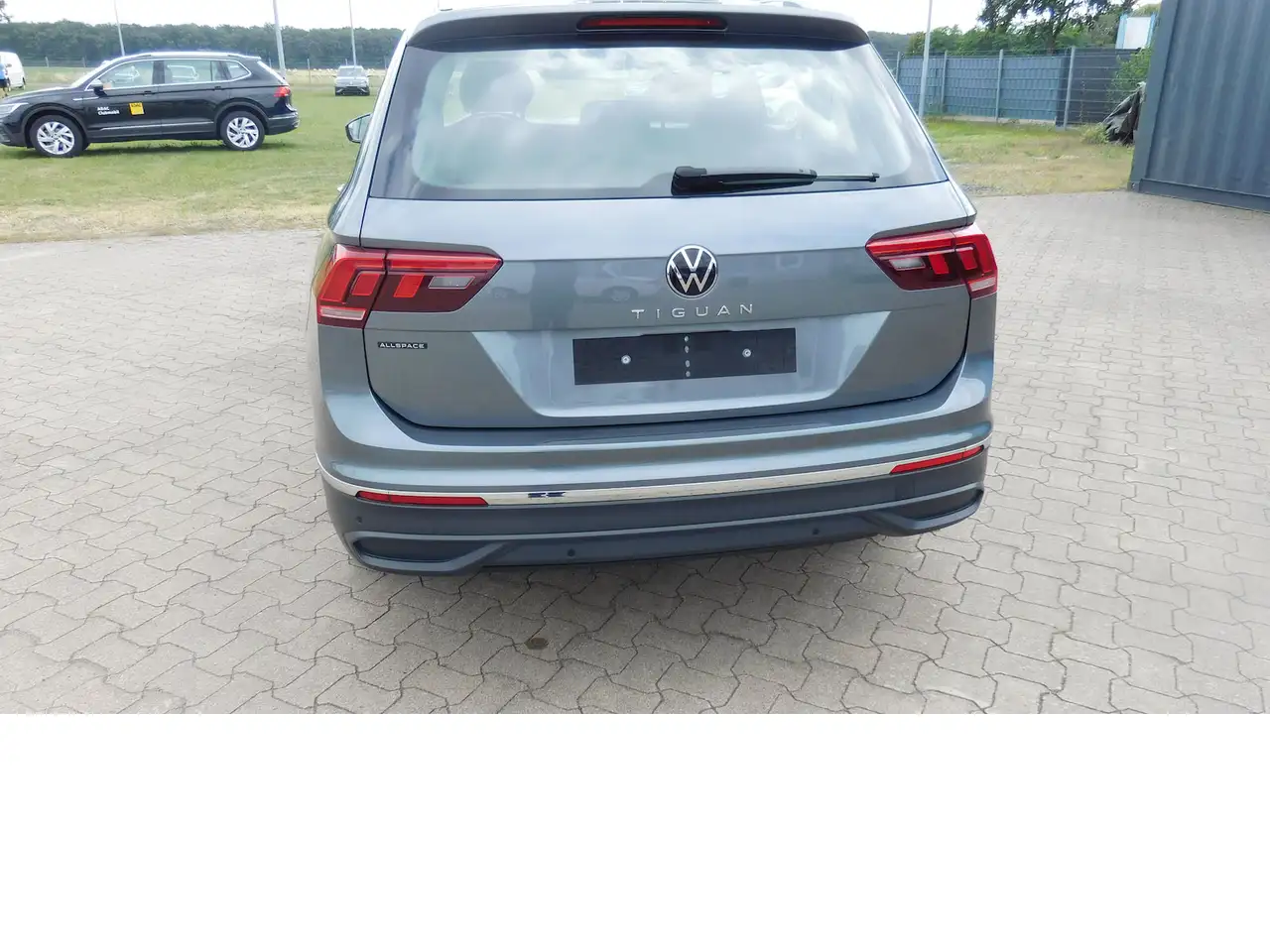 Volkswagen Tiguan Allspace 1.5 TSI Life 7 Sitze Navi DSG, миниатюра 2