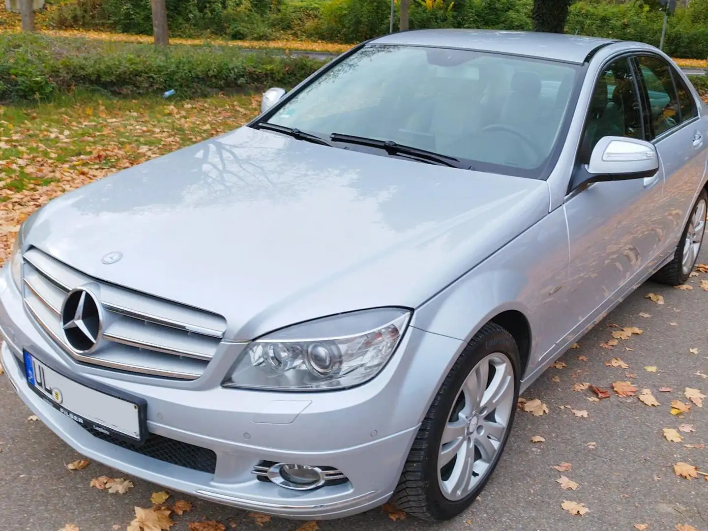Mercedes-Benz C 320 C 320 CDI DPF 7G-TRONIC Avantgarde Silber - 2