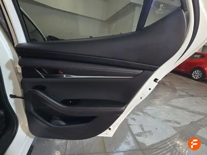 Mazda Mazda 3 (2022) e-SKYACTIV G 2.0 MT Homura 2022, foto 23