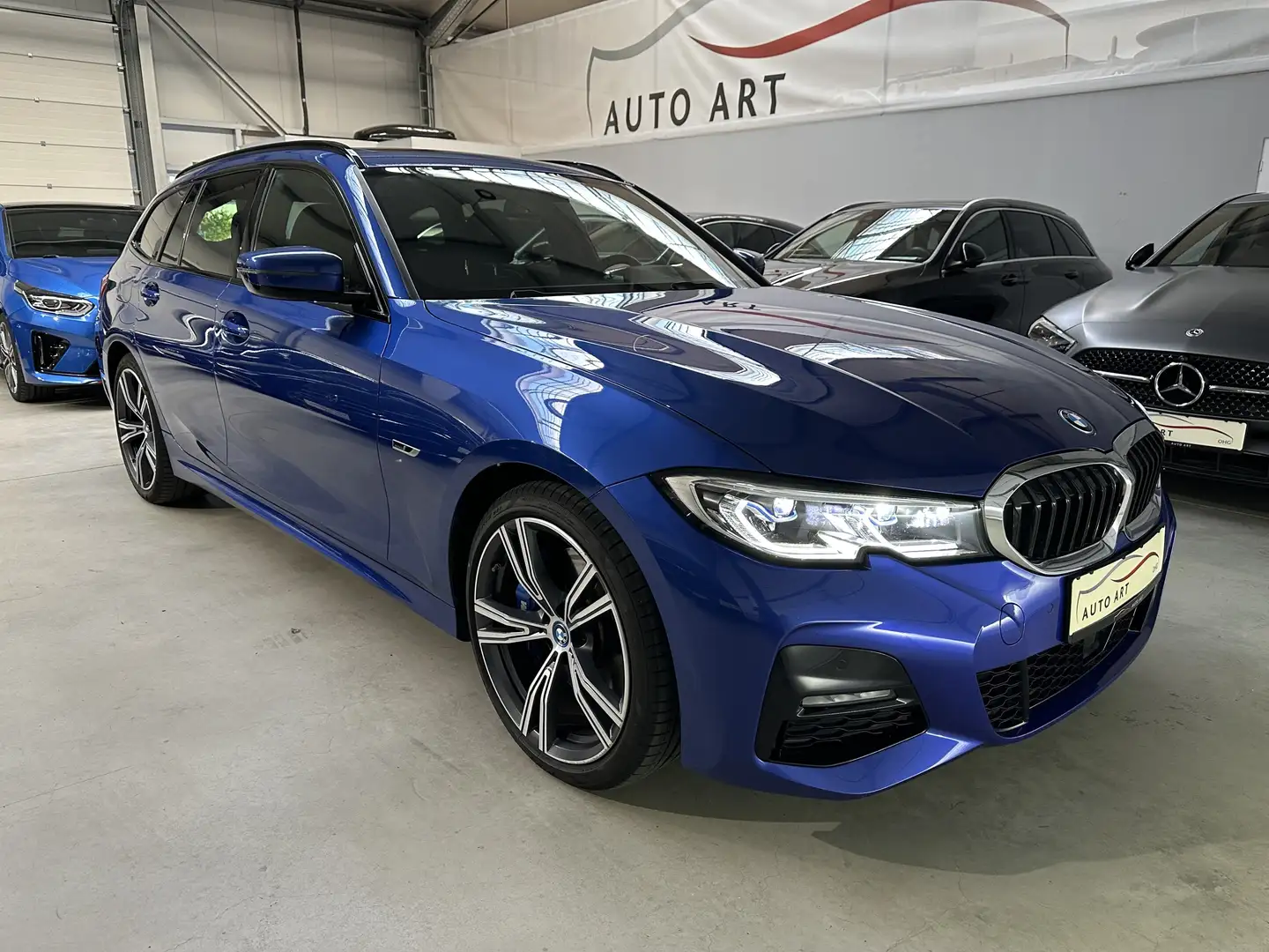 BMW 330 e M Sport ACC Laserlicht Navi Pano HUD Bleu - 1