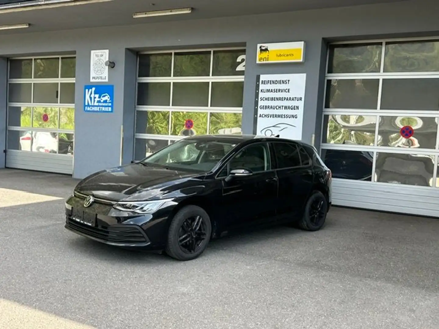 Volkswagen Golf Basis Schwarz - 1