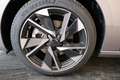 Peugeot 308 Hybrid 136 e-DSC6 Allure Schwarz - thumbnail 7
