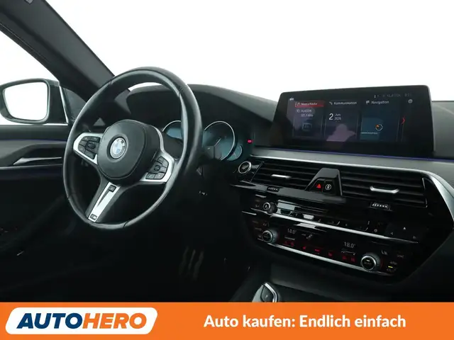 BMW 5 Series view 13