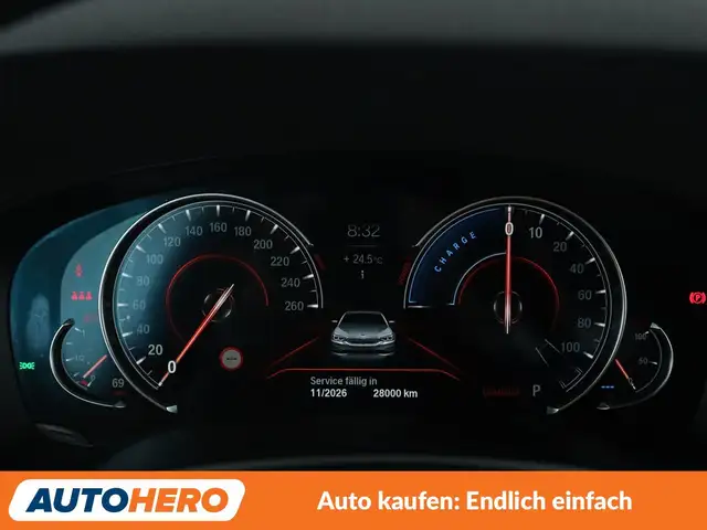 BMW 5 Series view 20