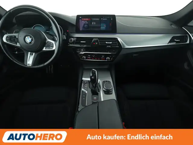 BMW 5 Series view 12