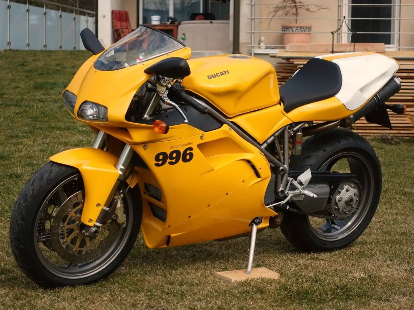 Ducati 996 TOP Geel - 1