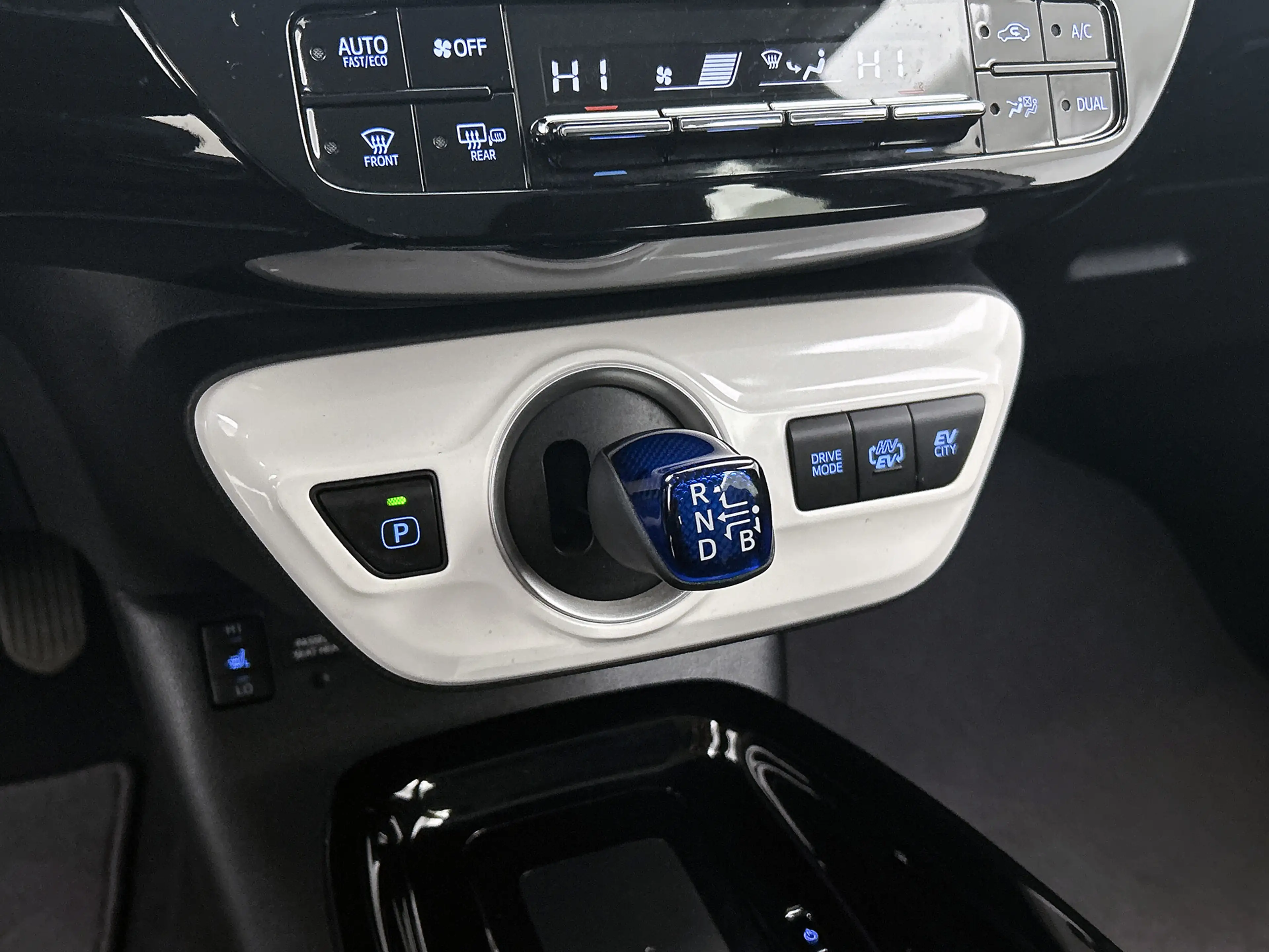 Toyota Prius 1.8 Plug-in Dynamic | BTW Voertuig | Stoelverwarmi — photo 12