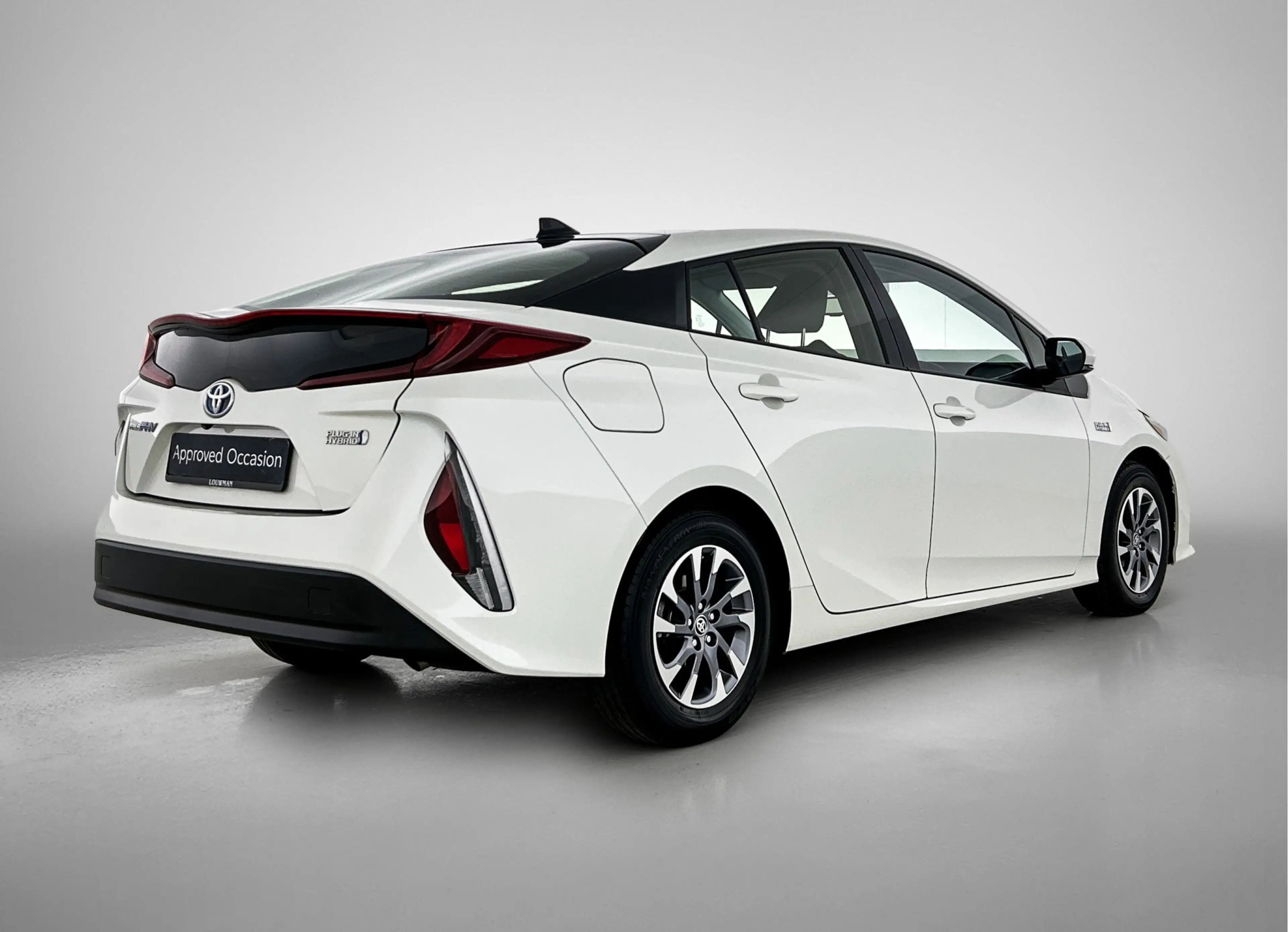Toyota Prius 1.8 Plug-in Dynamic | BTW Voertuig | Stoelverwarmi — photo 2