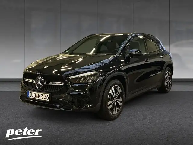 Mercedes-Benz GLA 220 d 4MATIC PROGRESSIV+NIGHT+PARKAS+18"+AHK